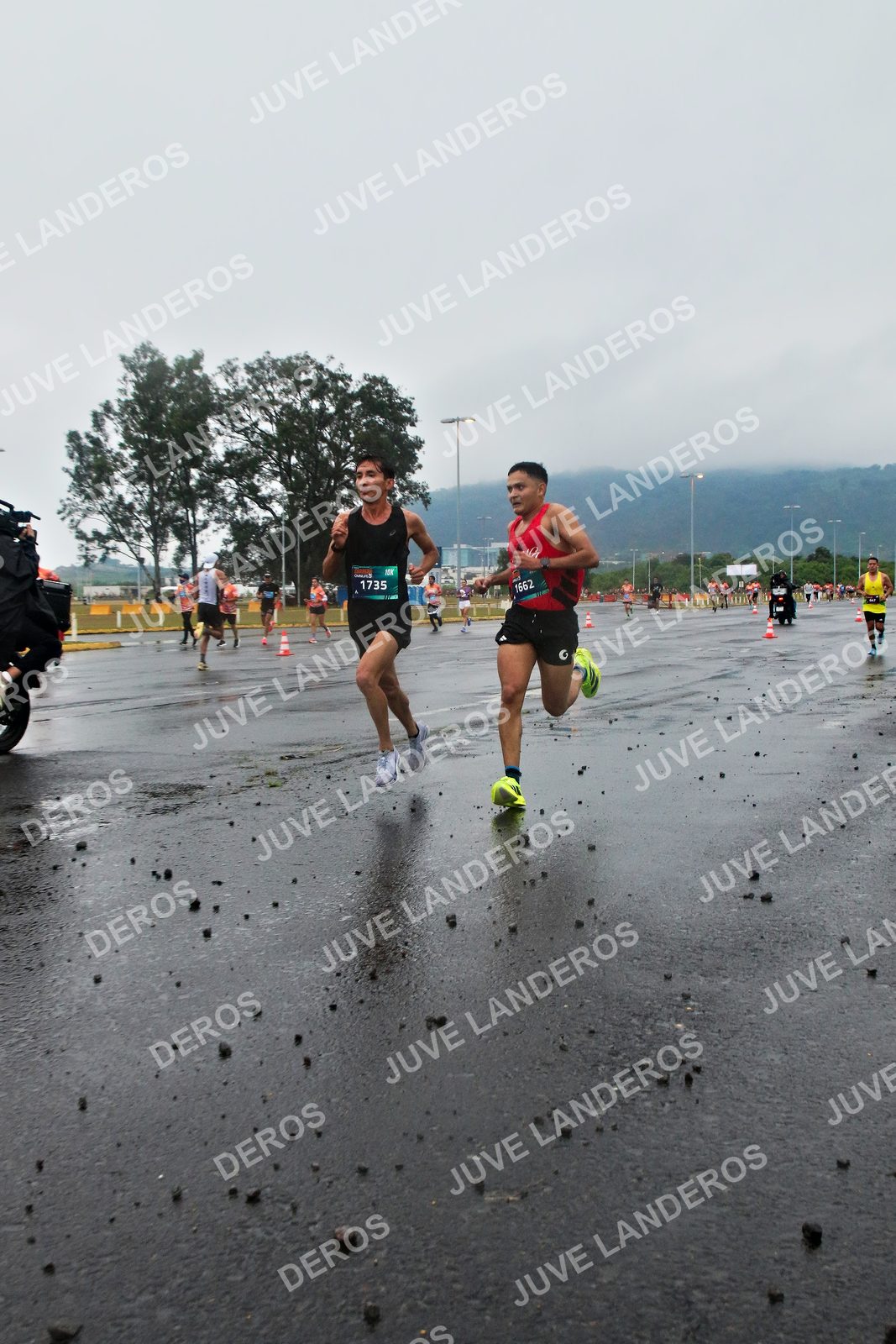 Foto de la CARRERA OMNILIFE GUADALAJARA en Estadio Akron, Zapopan a las 07:21 · dorsal 1735