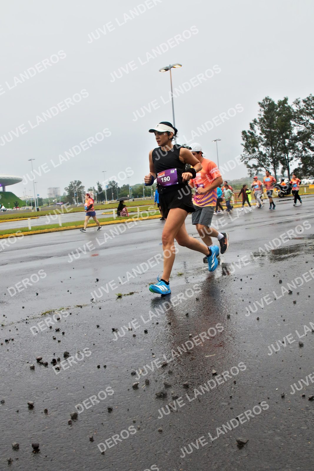 Foto de la CARRERA OMNILIFE GUADALAJARA en Estadio Akron, Zapopan a las 07:31 · dorsal 190