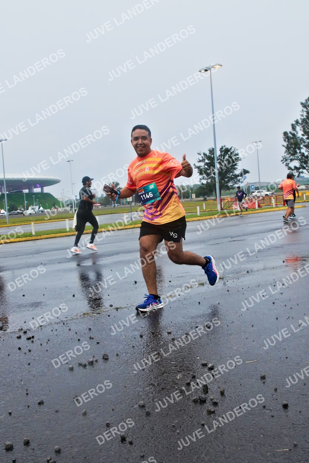 Foto de la CARRERA OMNILIFE GUADALAJARA en Estadio Akron, Zapopan a las 07:42 · dorsal 1146
