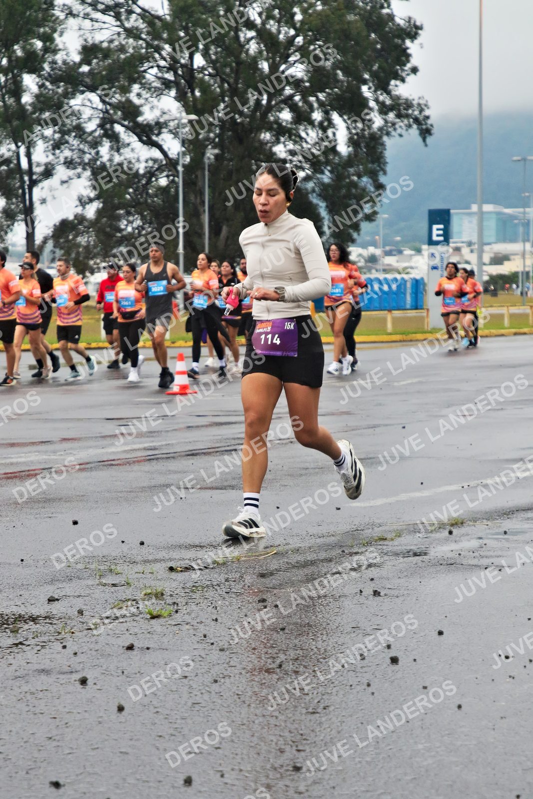 Foto de la CARRERA OMNILIFE GUADALAJARA en Estadio Akron, Zapopan a las 07:26 · dorsal 114, 3029