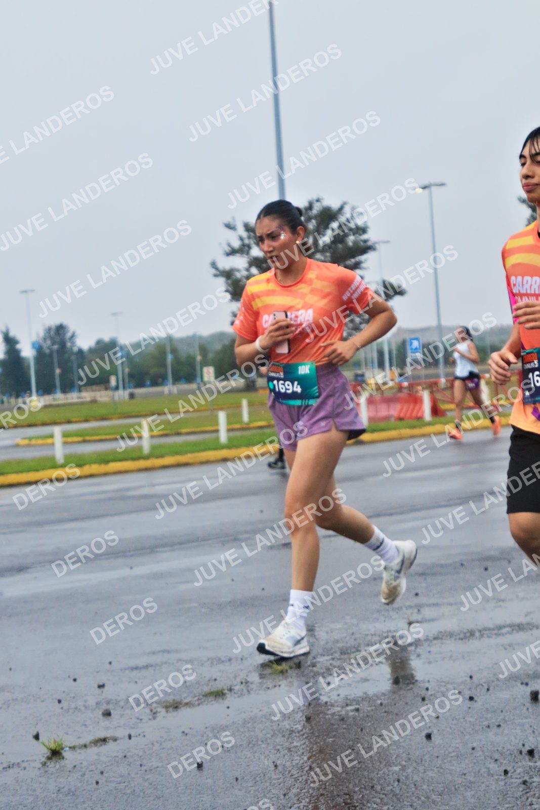 Foto de la CARRERA OMNILIFE GUADALAJARA en Estadio Akron, Zapopan a las 07:46 · dorsal 1694