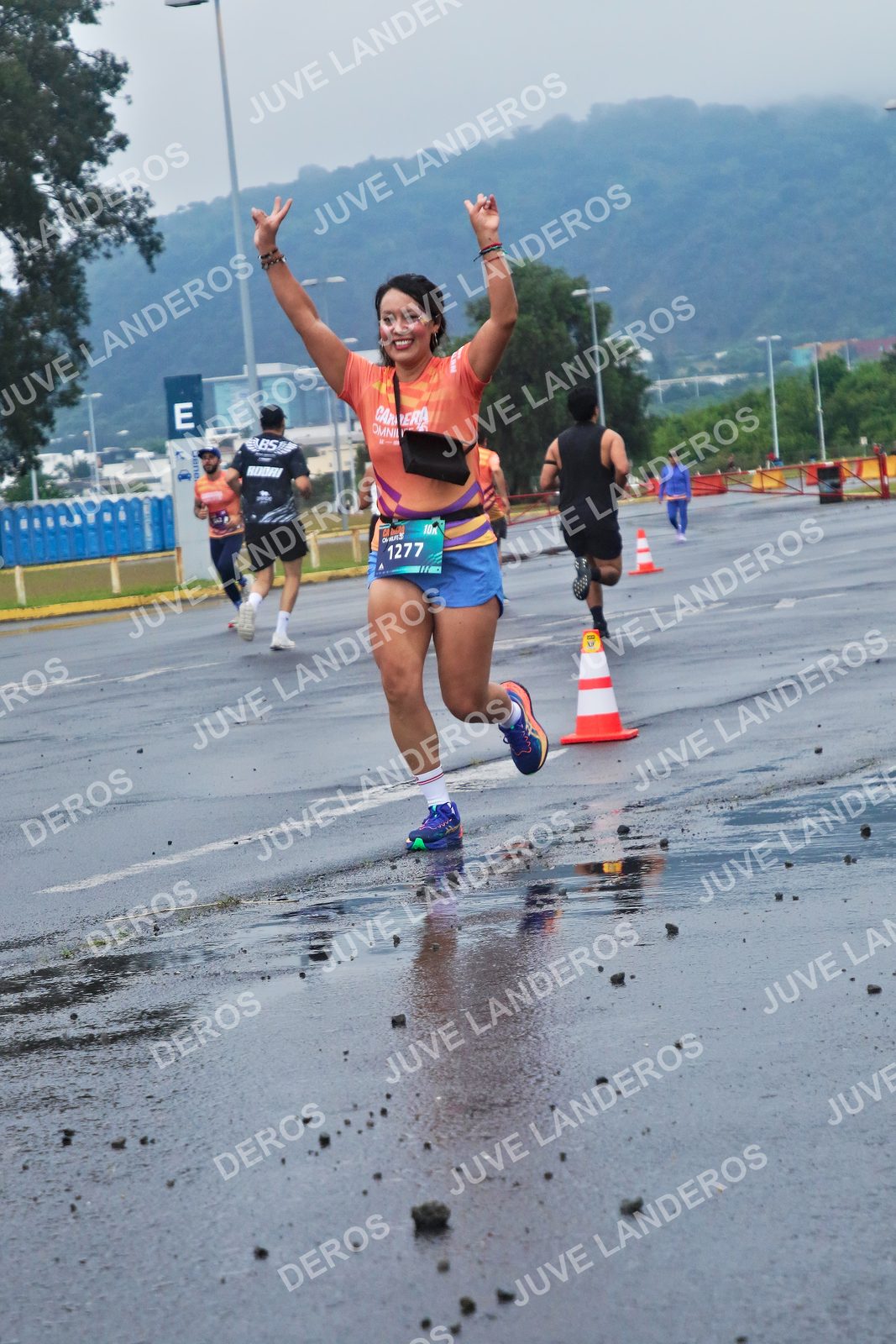 Foto de la CARRERA OMNILIFE GUADALAJARA en Estadio Akron, Zapopan a las 07:40 · dorsal 1277