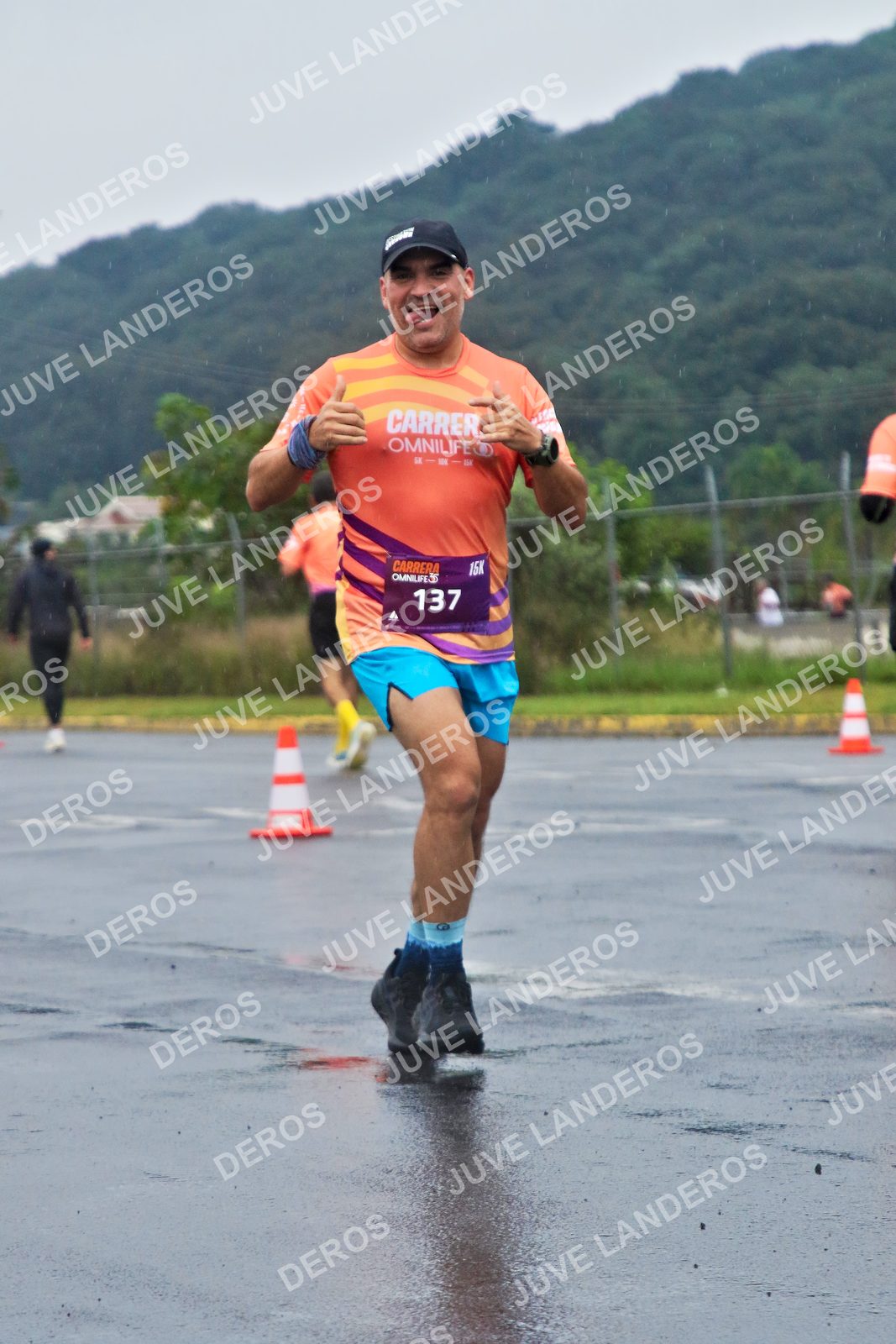 Foto de la CARRERA OMNILIFE GUADALAJARA en Estadio Akron, Zapopan a las 07:52 · dorsal 137