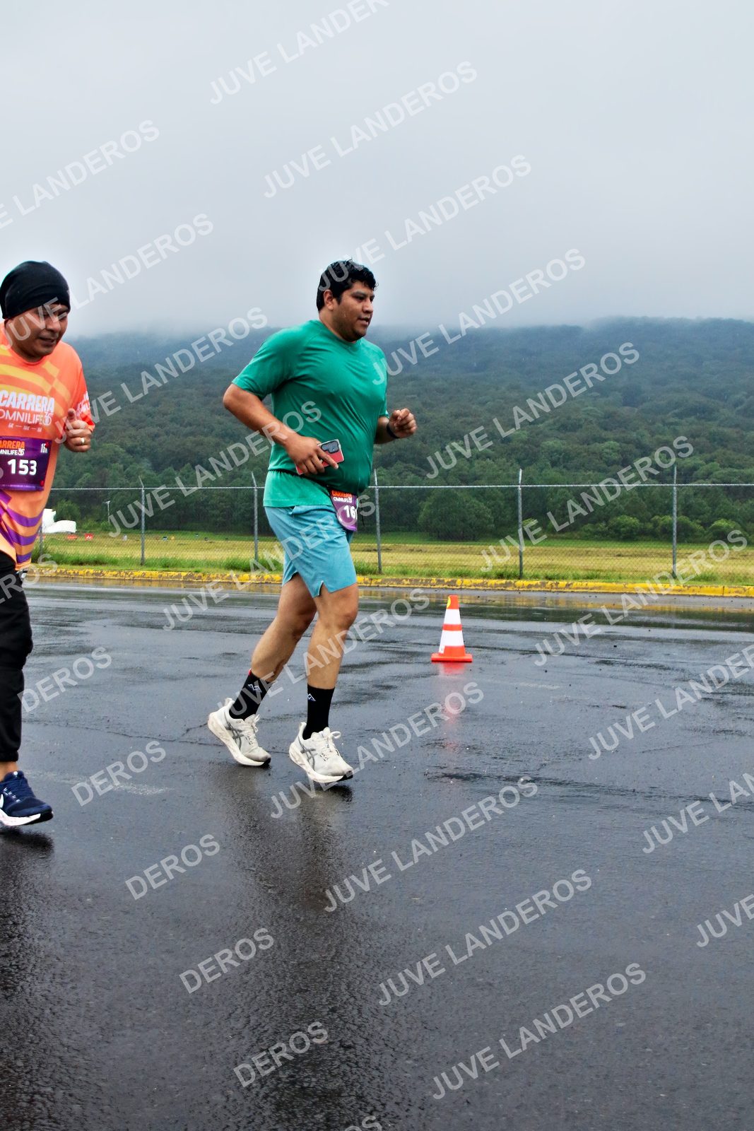 Foto de la CARRERA OMNILIFE GUADALAJARA en Estadio Akron, Zapopan a las 08:12 · dorsal 153, 16