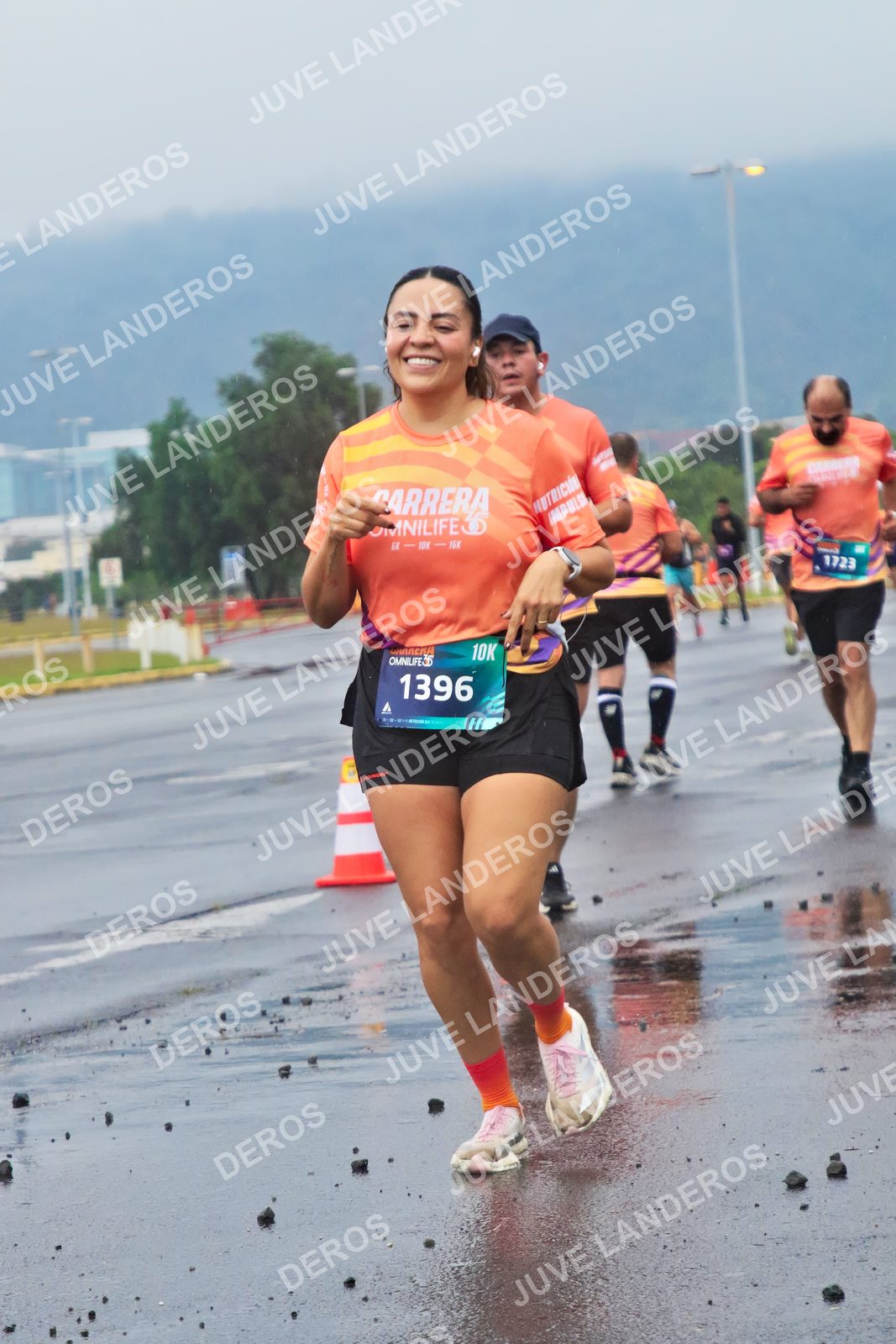 Foto de la CARRERA OMNILIFE GUADALAJARA en Estadio Akron, Zapopan a las 07:47 · dorsal 1396, 1723