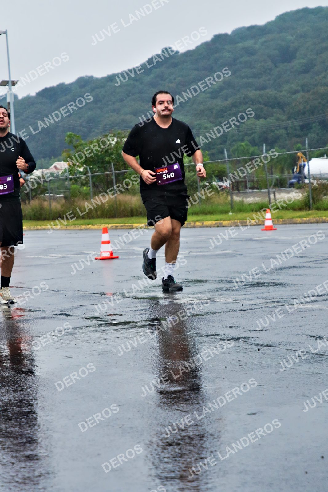 Foto de la CARRERA OMNILIFE GUADALAJARA en Estadio Akron, Zapopan a las 08:05 · dorsal 540, 83