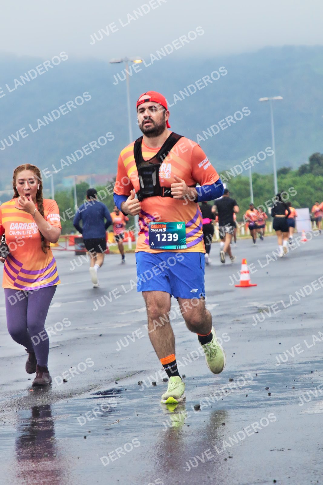 Foto de la CARRERA OMNILIFE GUADALAJARA en Estadio Akron, Zapopan a las 07:48 · dorsal 1239