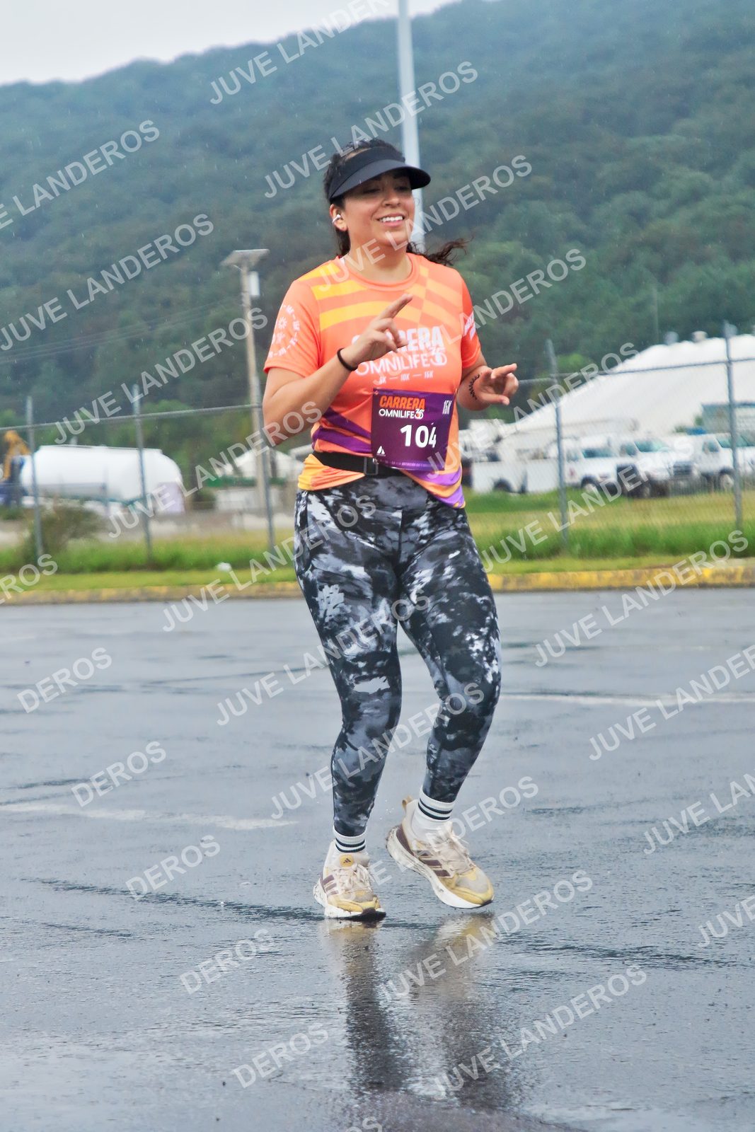Foto de la CARRERA OMNILIFE GUADALAJARA en Estadio Akron, Zapopan a las 08:03 · dorsal 104