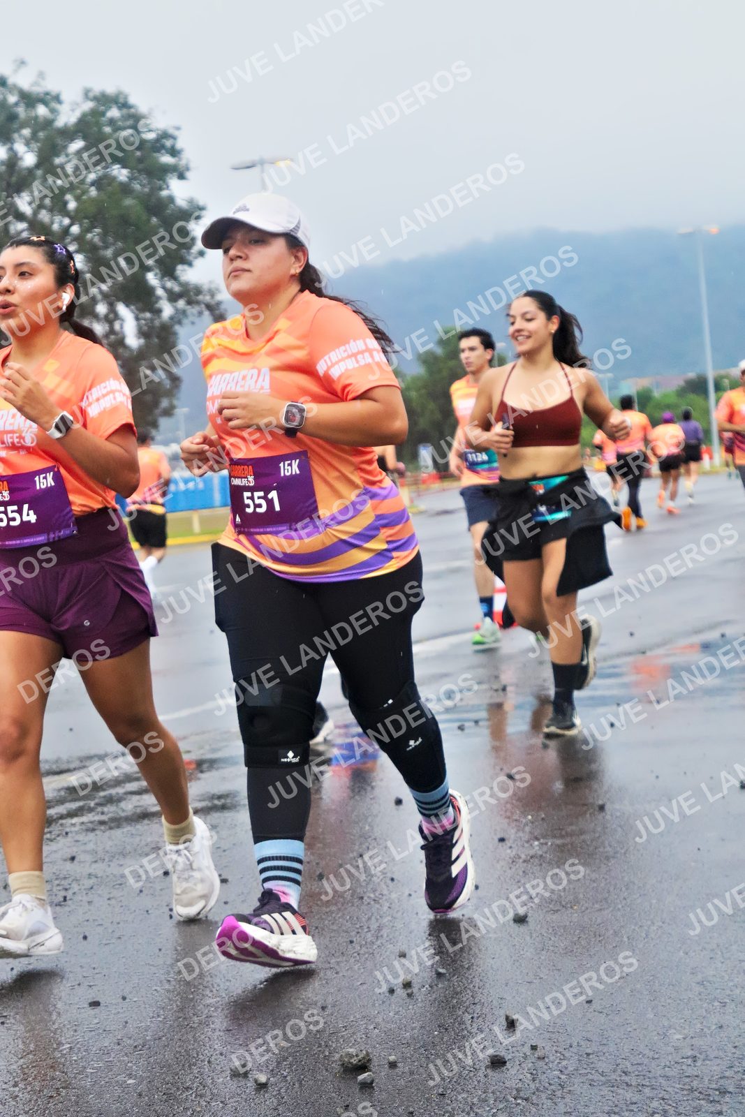 Foto de la CARRERA OMNILIFE GUADALAJARA en Estadio Akron, Zapopan a las 07:44 · dorsal 551, 1126