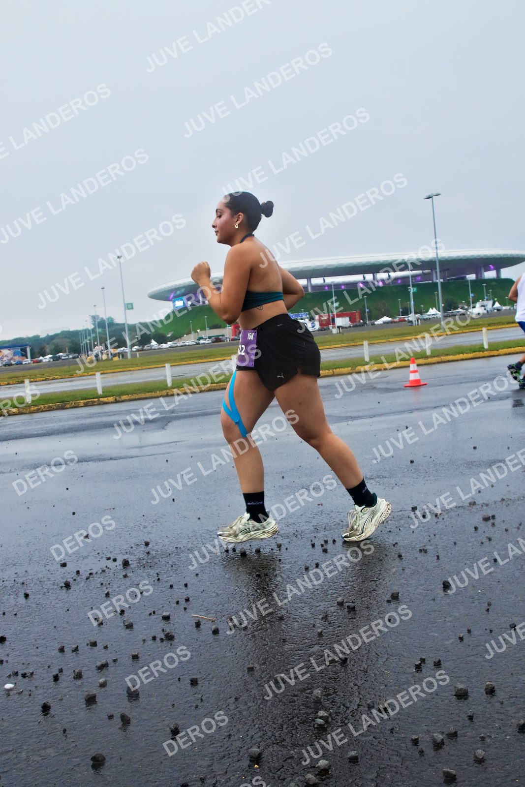 Foto de la CARRERA OMNILIFE GUADALAJARA en Estadio Akron, Zapopan a las 07:39 · dorsal 22