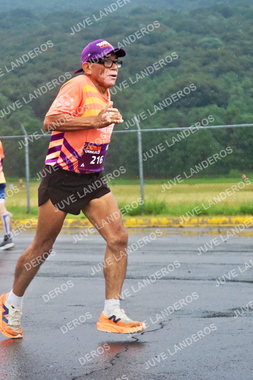 Foto de la CARRERA OMNILIFE GUADALAJARA en Estadio Akron, Zapopan a las 07:55 · dorsal 216
