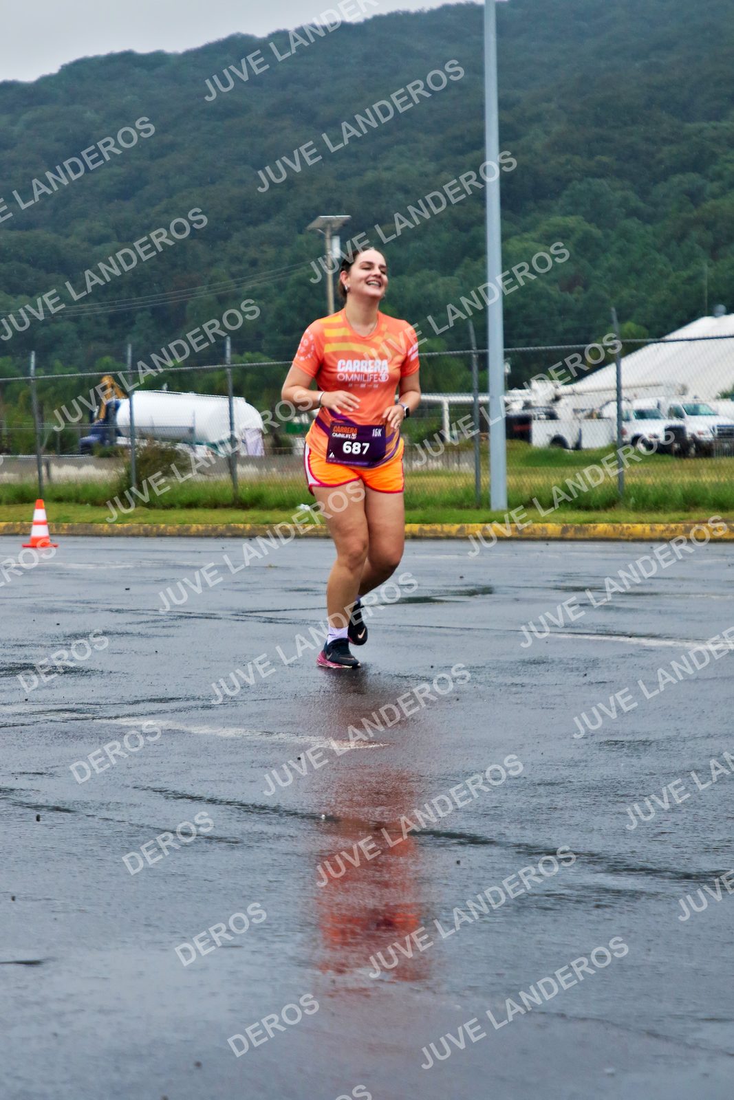 Foto de la CARRERA OMNILIFE GUADALAJARA en Estadio Akron, Zapopan a las 08:10 · dorsal 687