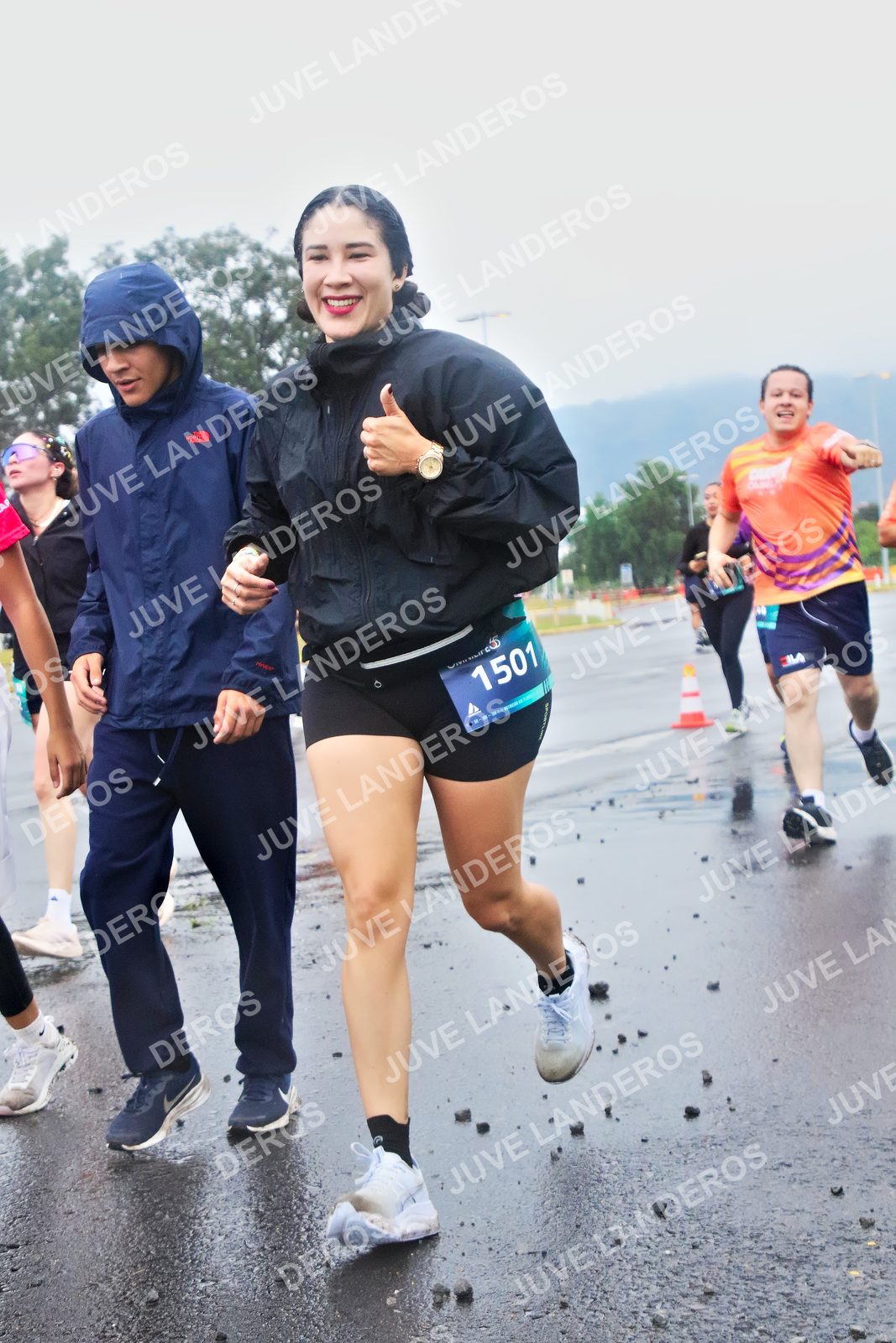 Foto de la CARRERA OMNILIFE GUADALAJARA en Estadio Akron, Zapopan a las 07:42 · dorsal 1501