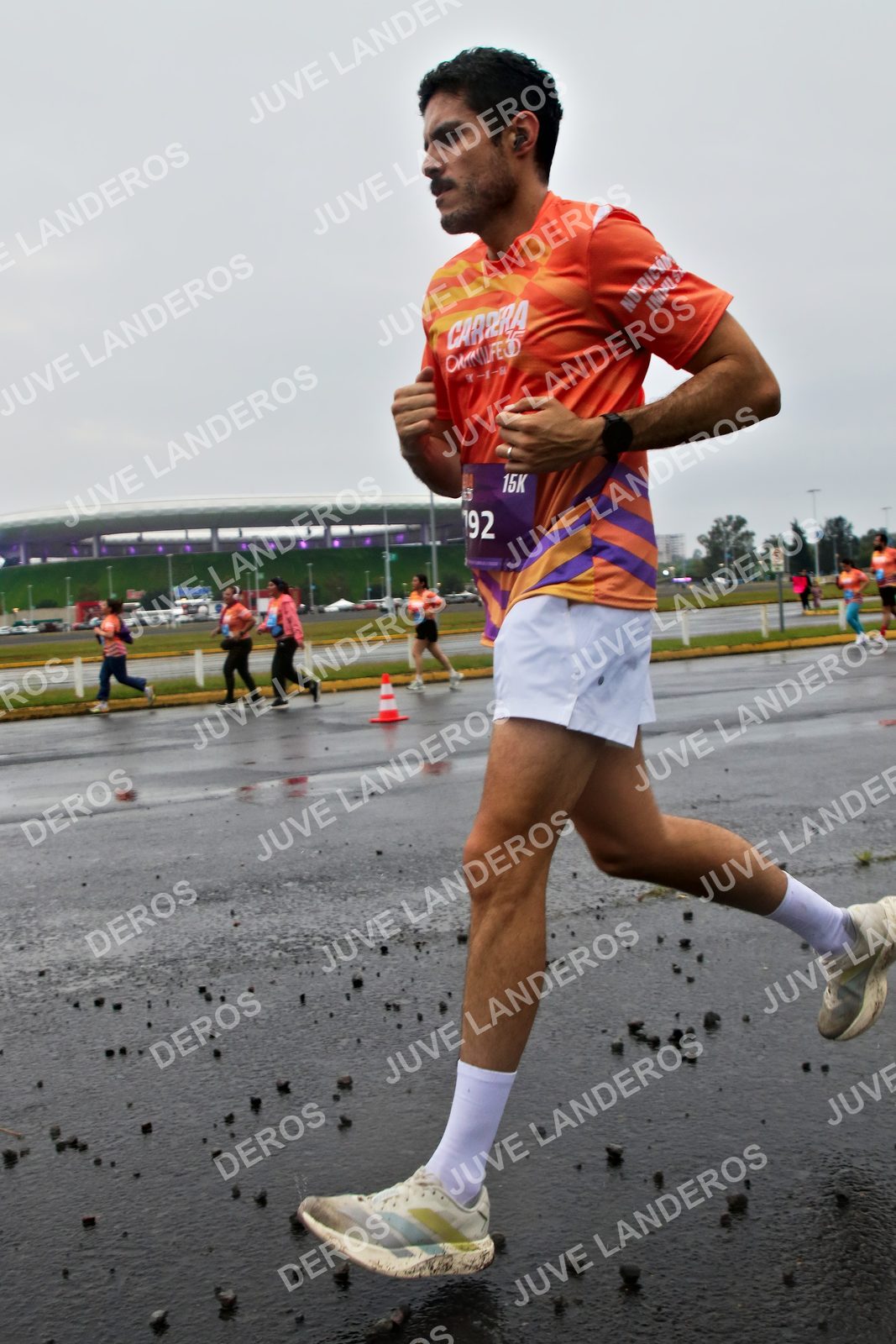 Foto de la CARRERA OMNILIFE GUADALAJARA en Estadio Akron, Zapopan a las 07:28 · dorsal 92
