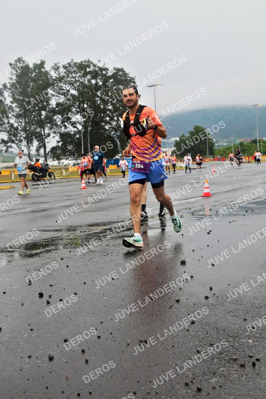 Foto de la CARRERA OMNILIFE GUADALAJARA en Estadio Akron, Zapopan a las 07:32 · dorsal 594