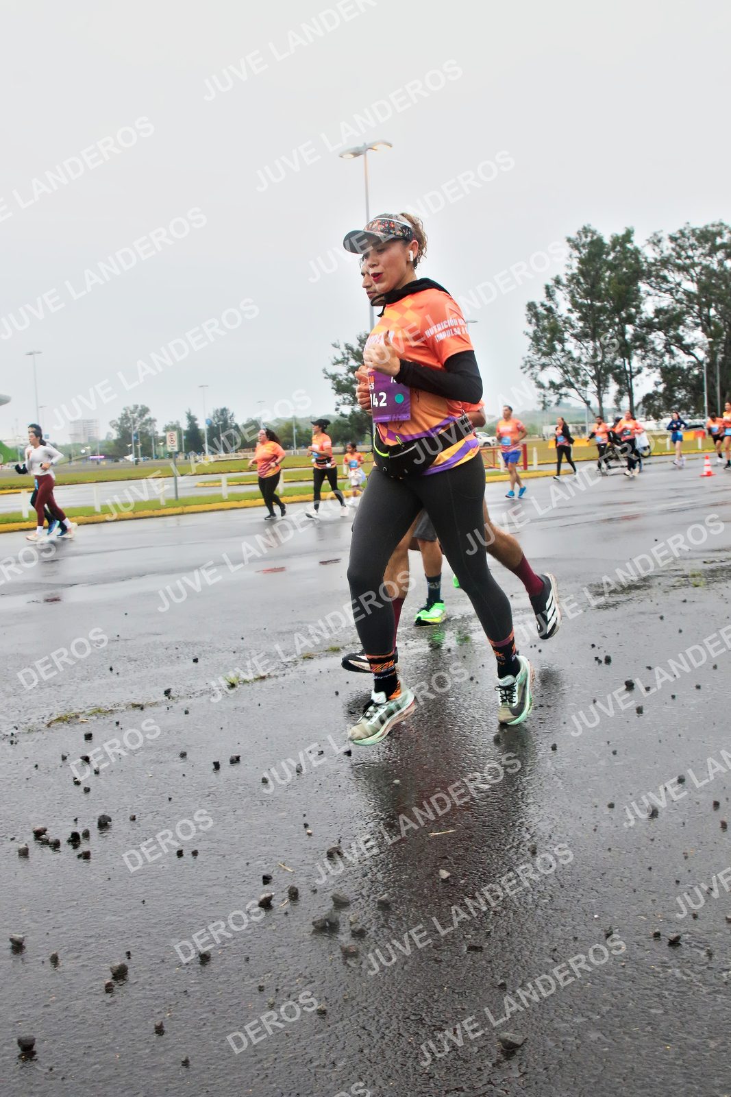 Foto de la CARRERA OMNILIFE GUADALAJARA en Estadio Akron, Zapopan a las 07:28 · dorsal 142