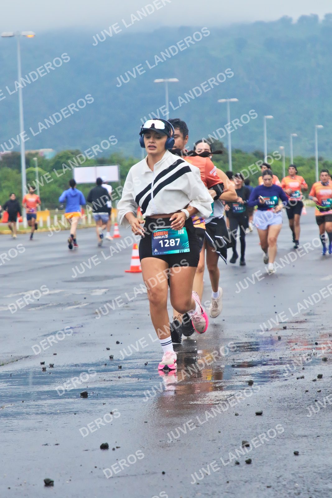 Foto de la CARRERA OMNILIFE GUADALAJARA en Estadio Akron, Zapopan a las 07:38 · dorsal 1287
