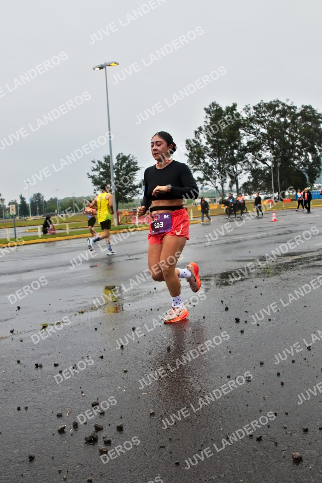 Foto de la CARRERA OMNILIFE GUADALAJARA en Estadio Akron, Zapopan a las 07:31 · dorsal 603