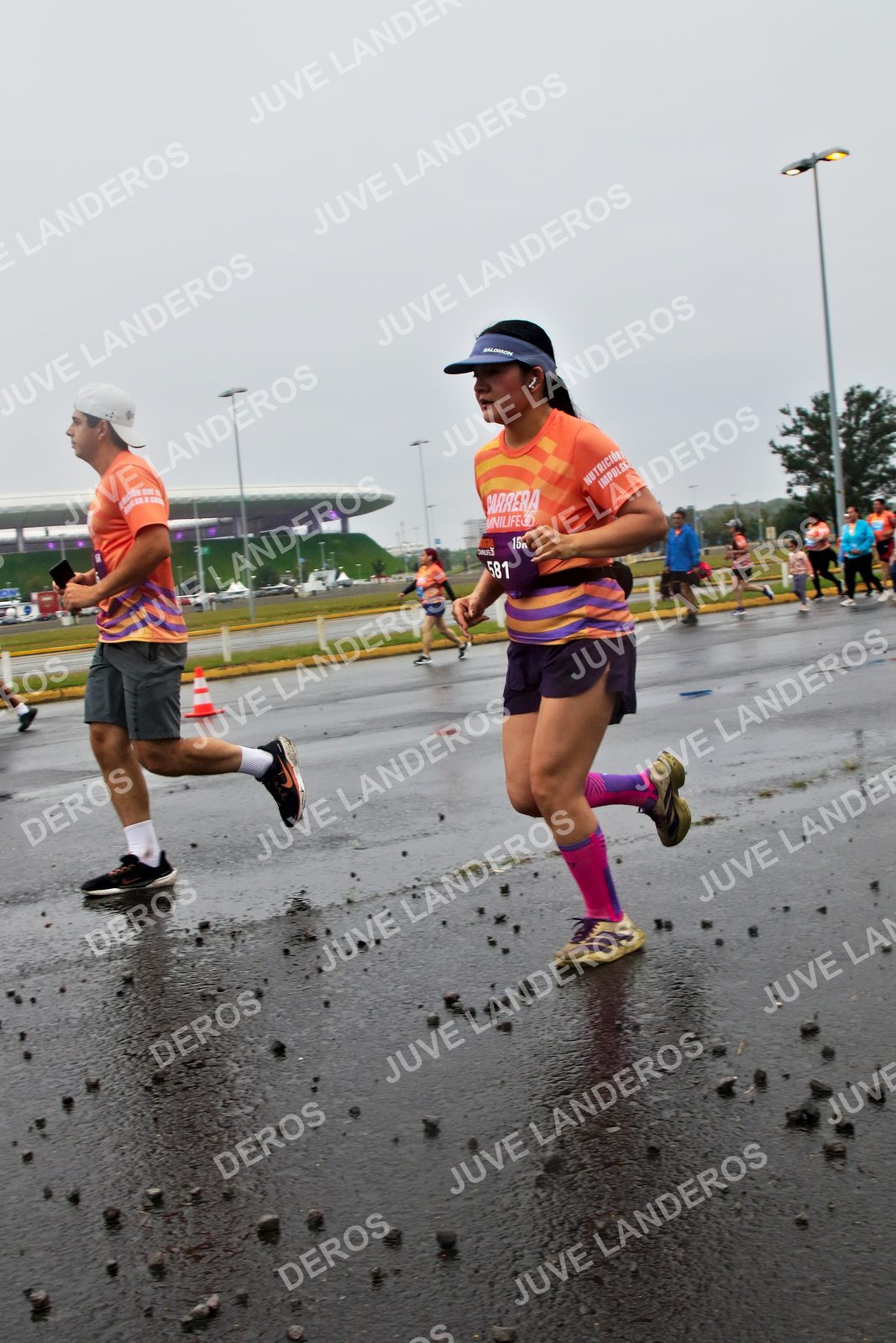 Foto de la CARRERA OMNILIFE GUADALAJARA en Estadio Akron, Zapopan a las 07:31 · dorsal 581