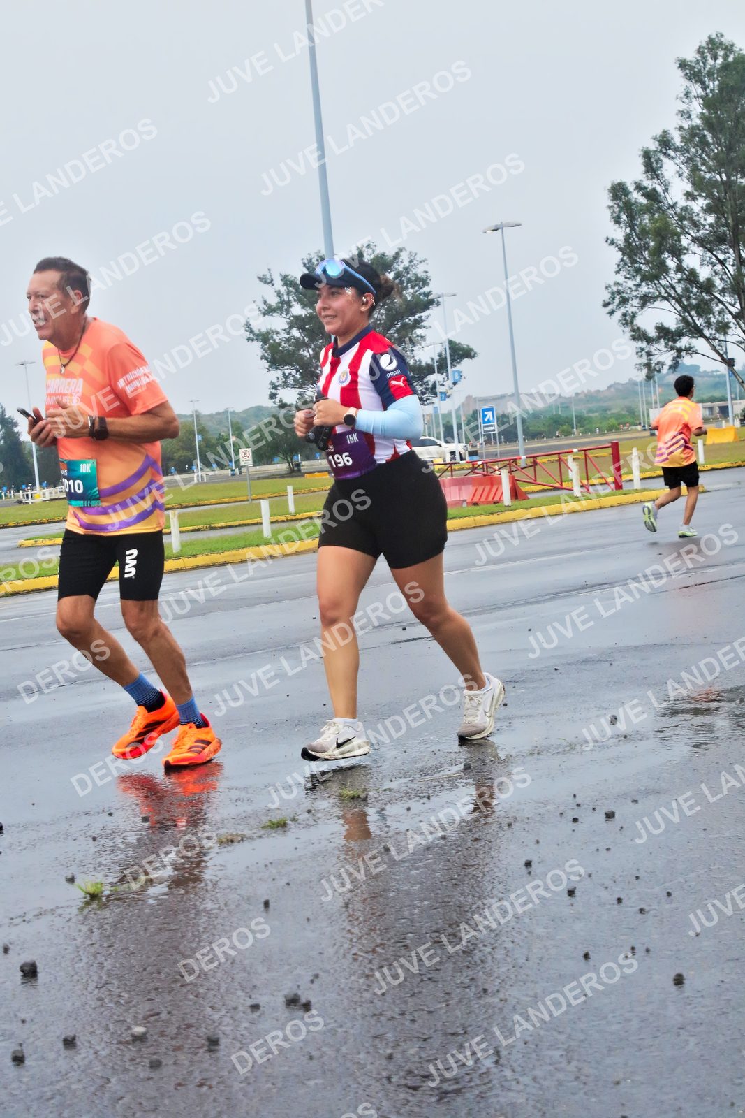 Foto de la CARRERA OMNILIFE GUADALAJARA en Estadio Akron, Zapopan a las 07:42 · dorsal 196, 10