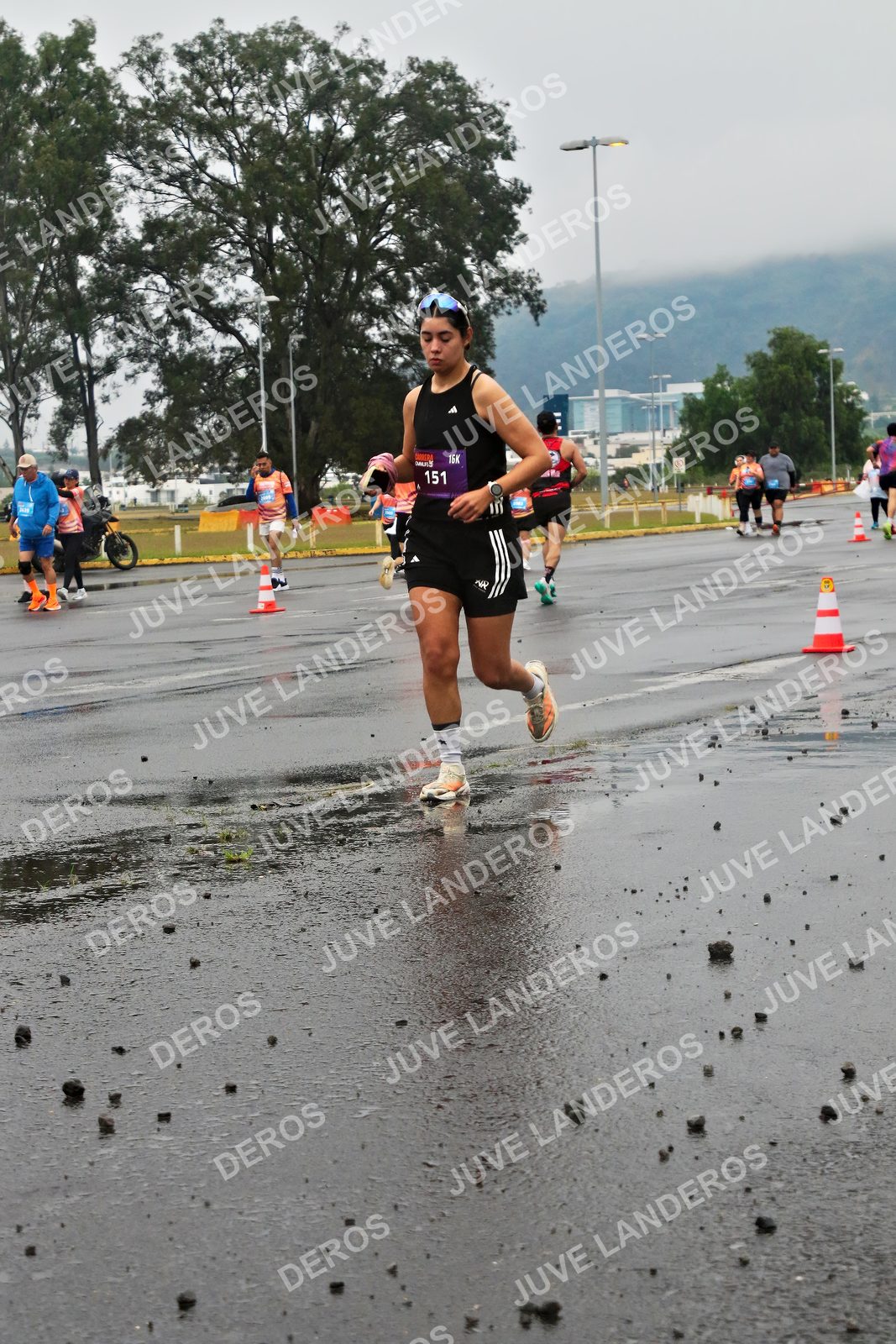 Foto de la CARRERA OMNILIFE GUADALAJARA en Estadio Akron, Zapopan a las 07:32 · dorsal 151