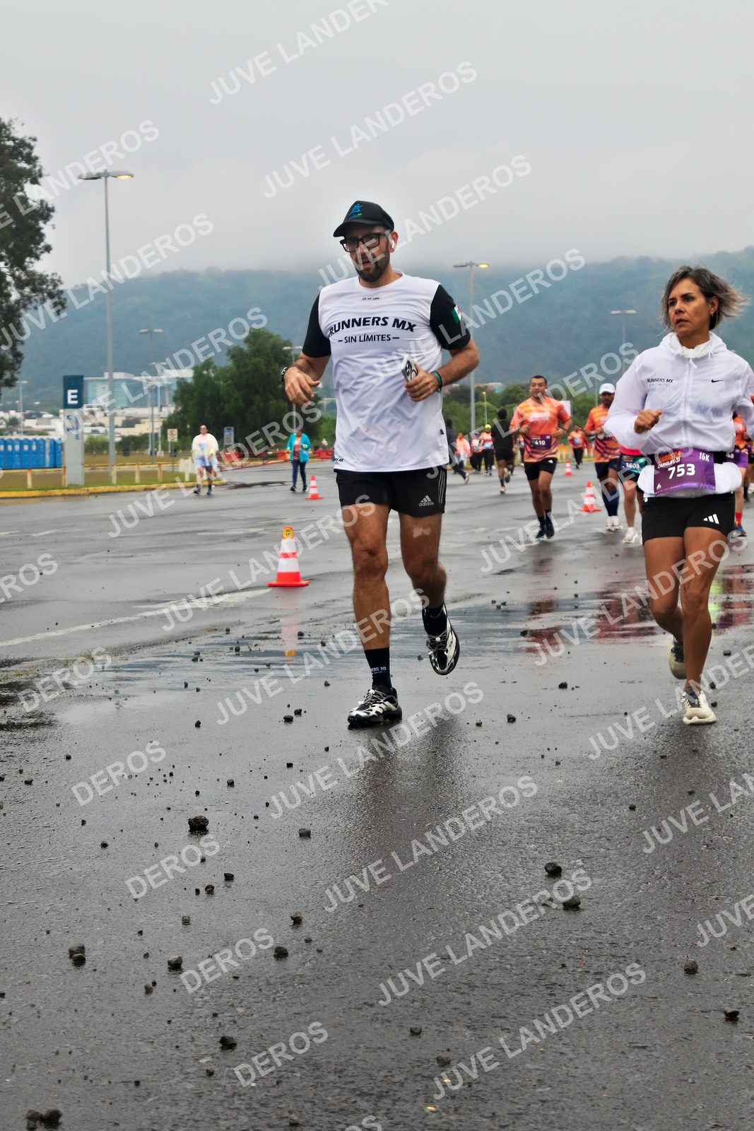 Foto de la CARRERA OMNILIFE GUADALAJARA en Estadio Akron, Zapopan a las 07:33 · dorsal 753