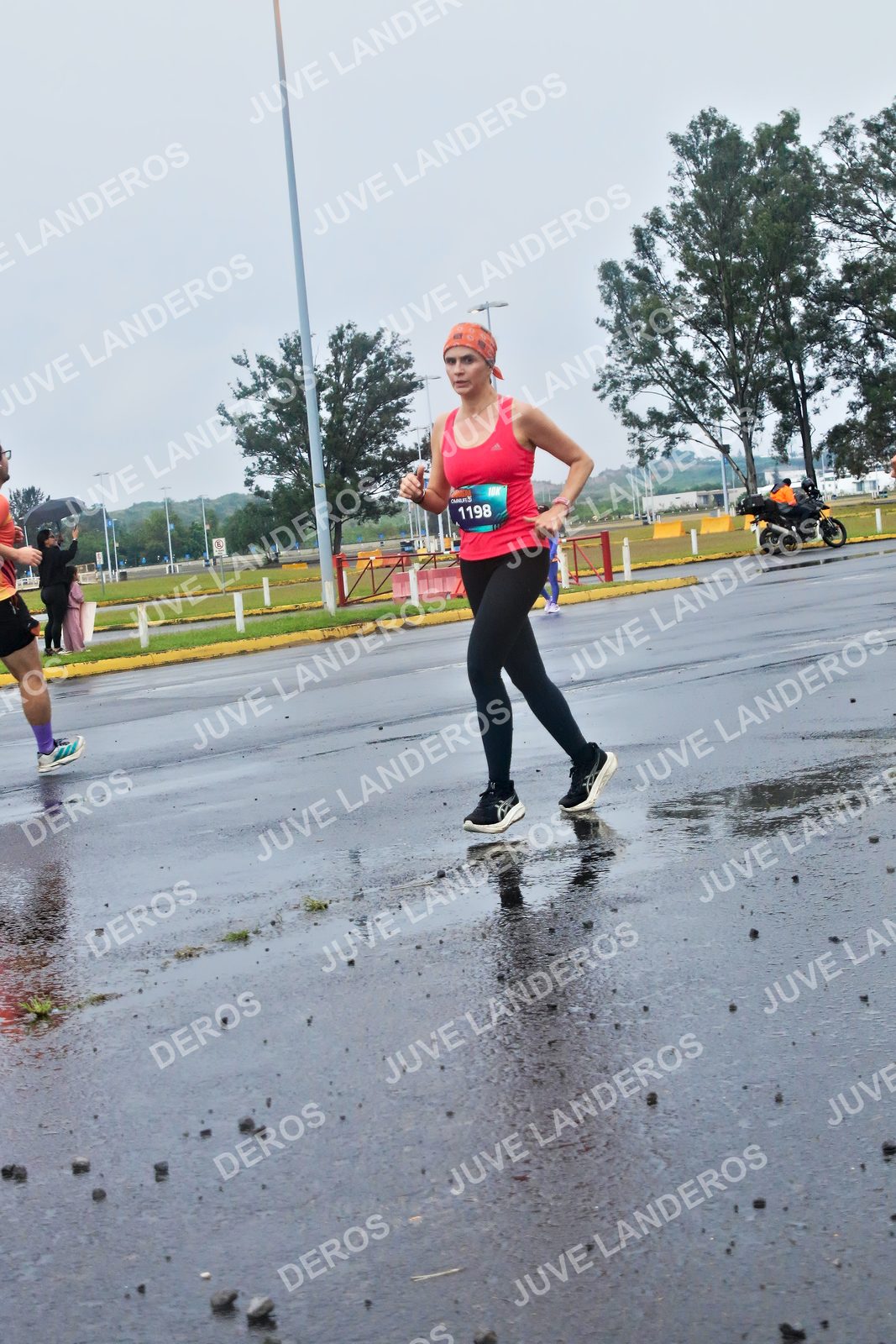 Foto de la CARRERA OMNILIFE GUADALAJARA en Estadio Akron, Zapopan a las 07:40 · dorsal 1198