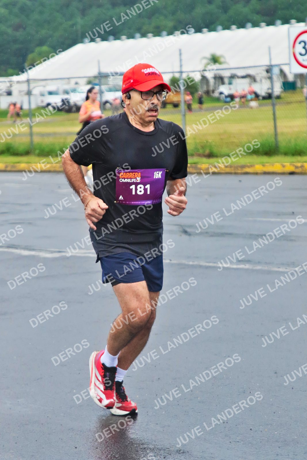 Foto de la CARRERA OMNILIFE GUADALAJARA en Estadio Akron, Zapopan a las 07:51 · dorsal 181