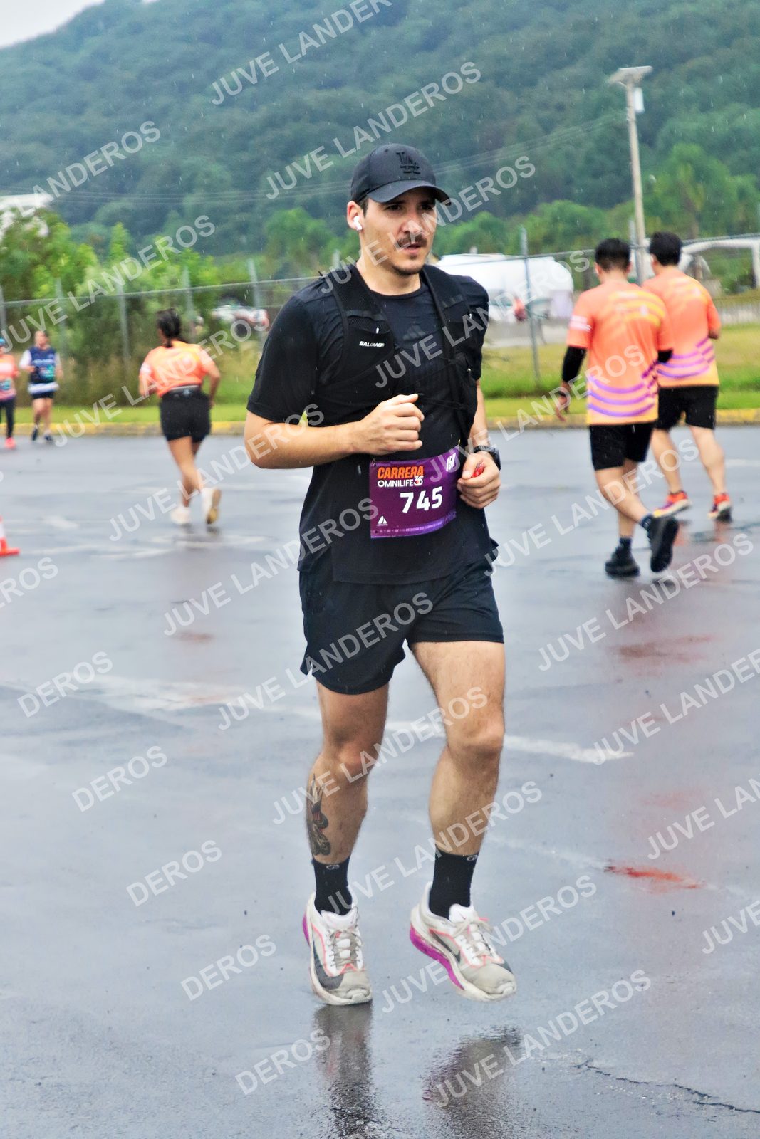 Foto de la CARRERA OMNILIFE GUADALAJARA en Estadio Akron, Zapopan a las 07:51 · dorsal 745