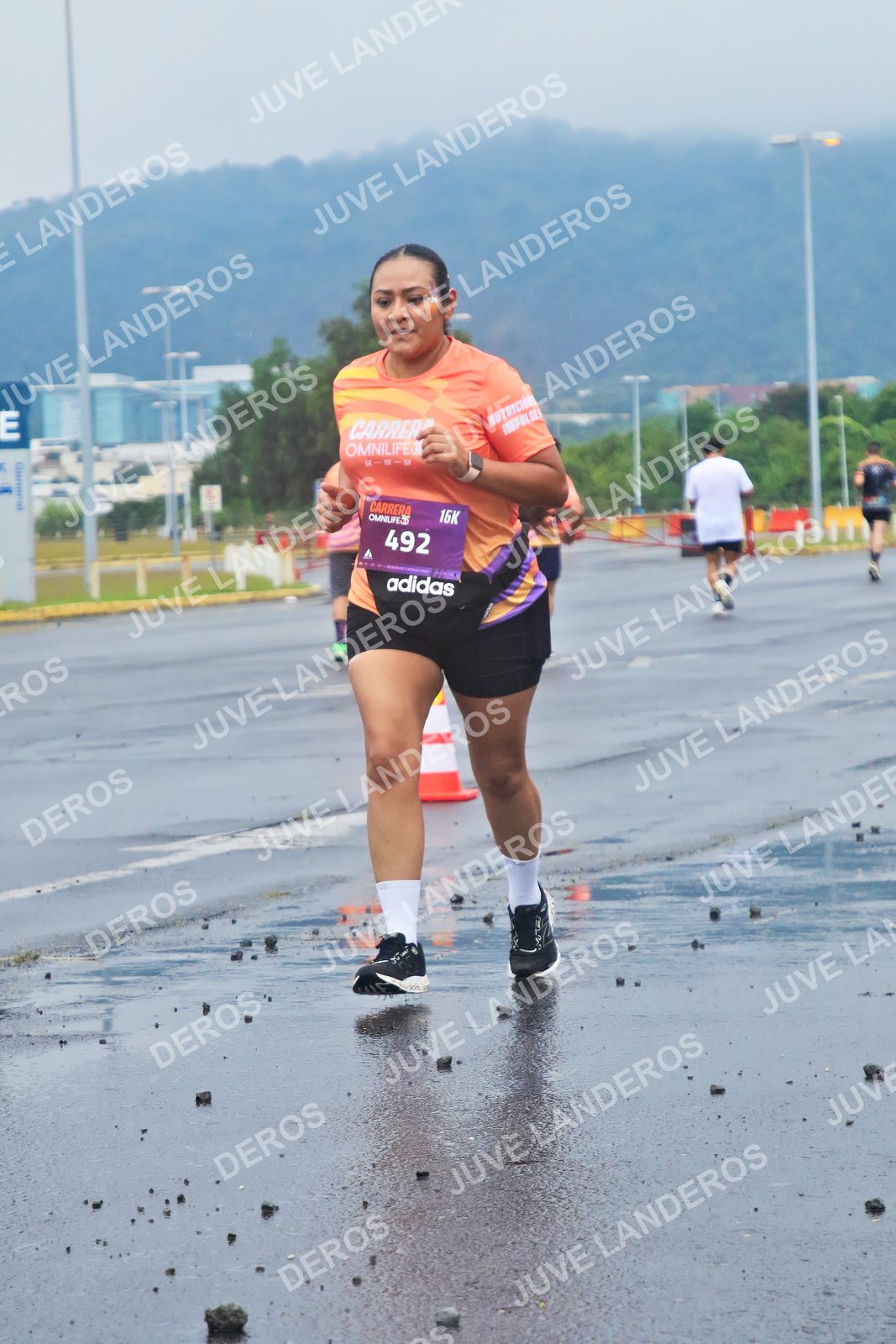 Foto de la CARRERA OMNILIFE GUADALAJARA en Estadio Akron, Zapopan a las 07:38 · dorsal 492