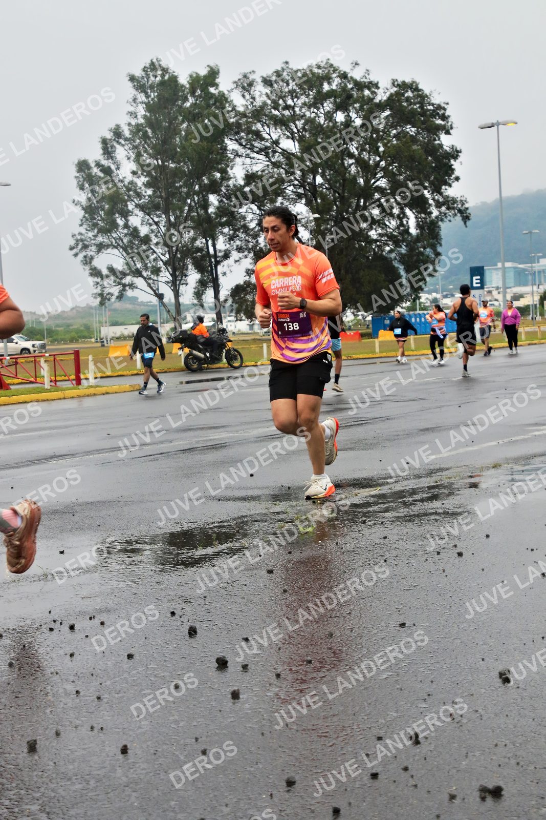 Foto de la CARRERA OMNILIFE GUADALAJARA en Estadio Akron, Zapopan a las 07:31 · dorsal 138