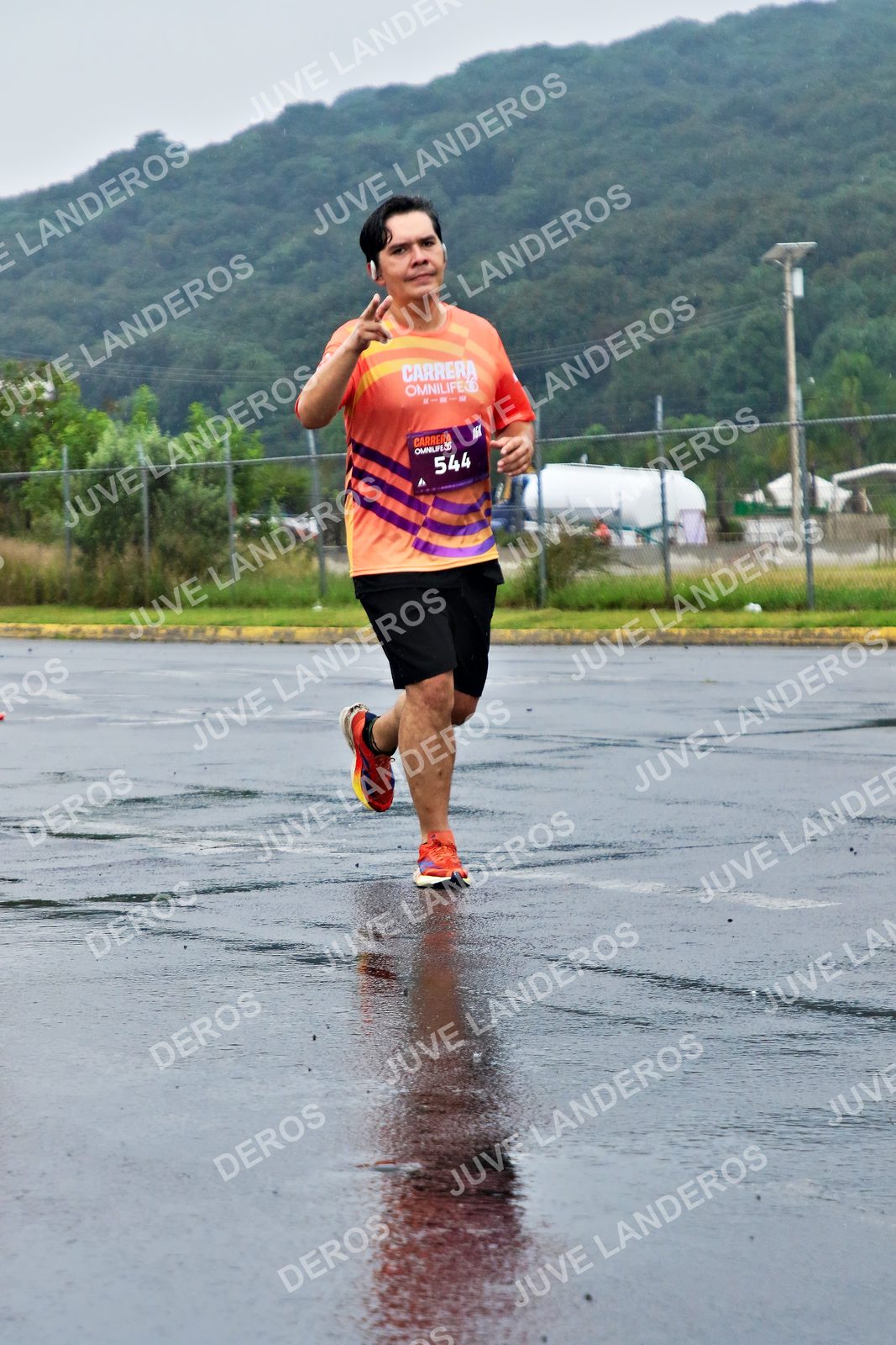 Foto de la CARRERA OMNILIFE GUADALAJARA en Estadio Akron, Zapopan a las 08:05 · dorsal 544