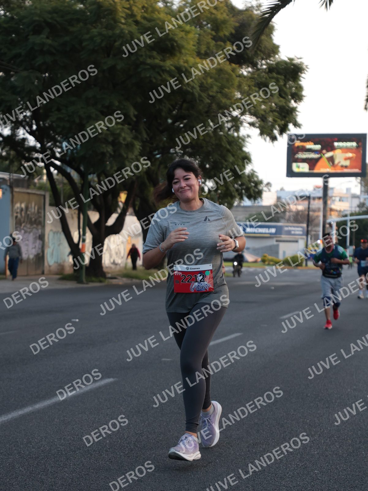 Foto del CIRCUITO DE LAS ESTACIONES OTOÑO GUADALAJARA en frente a Expo Guadalajara, Av. Mariano Otero 1499 a las 07:21 · dorsal 2212