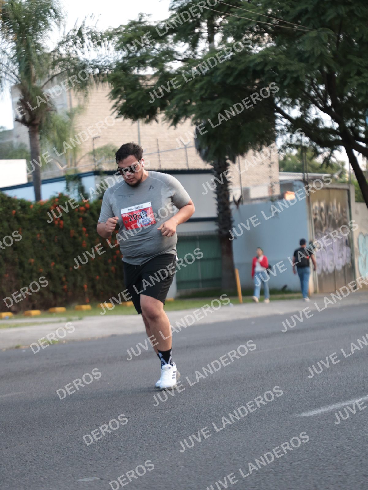 Foto del CIRCUITO DE LAS ESTACIONES OTOÑO GUADALAJARA en frente a Expo Guadalajara, Av. Mariano Otero 1499 a las 07:28 · dorsal 2035