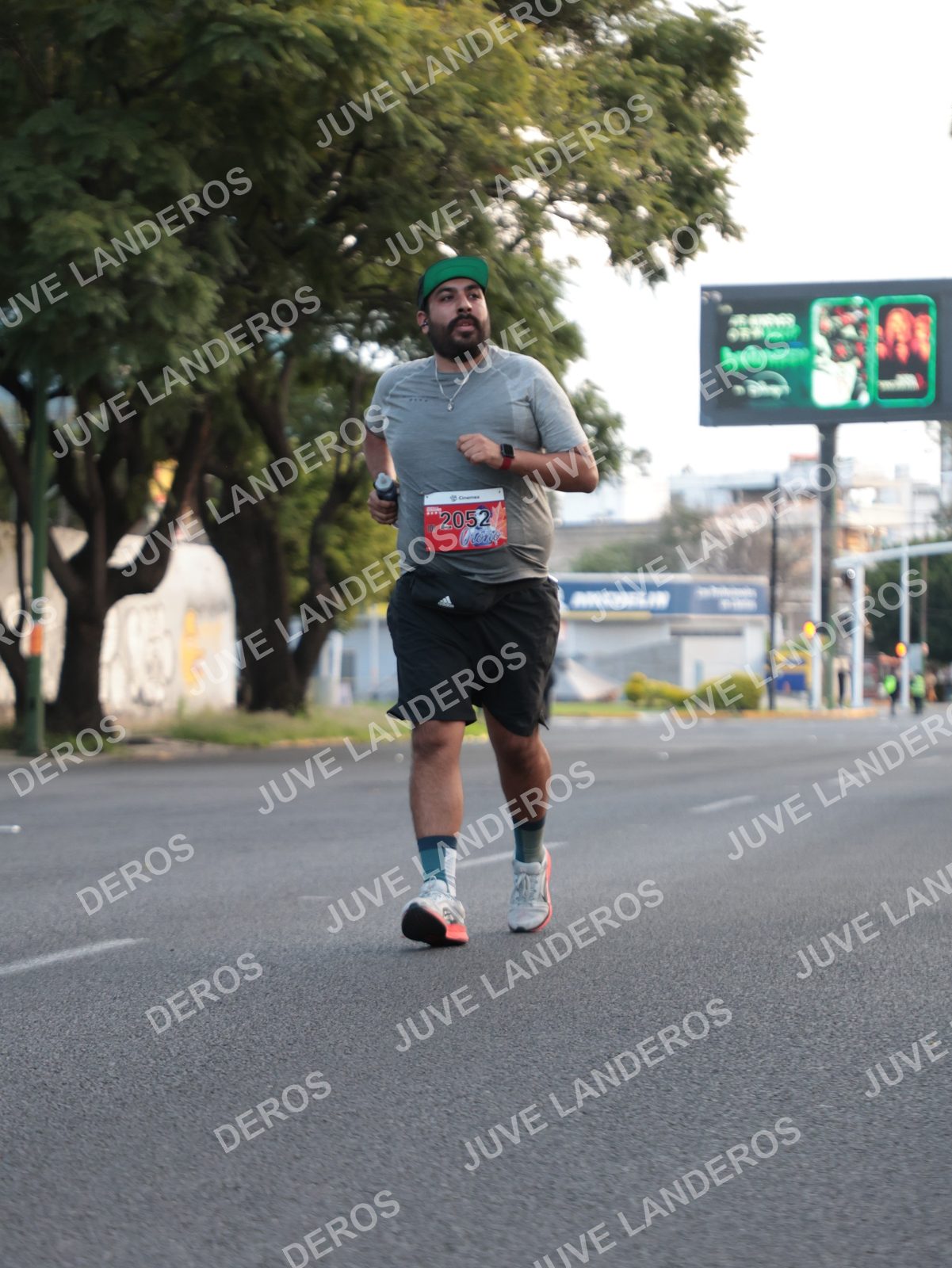 Foto del CIRCUITO DE LAS ESTACIONES OTOÑO GUADALAJARA en frente a Expo Guadalajara, Av. Mariano Otero 1499 a las 07:30 · dorsal 2052