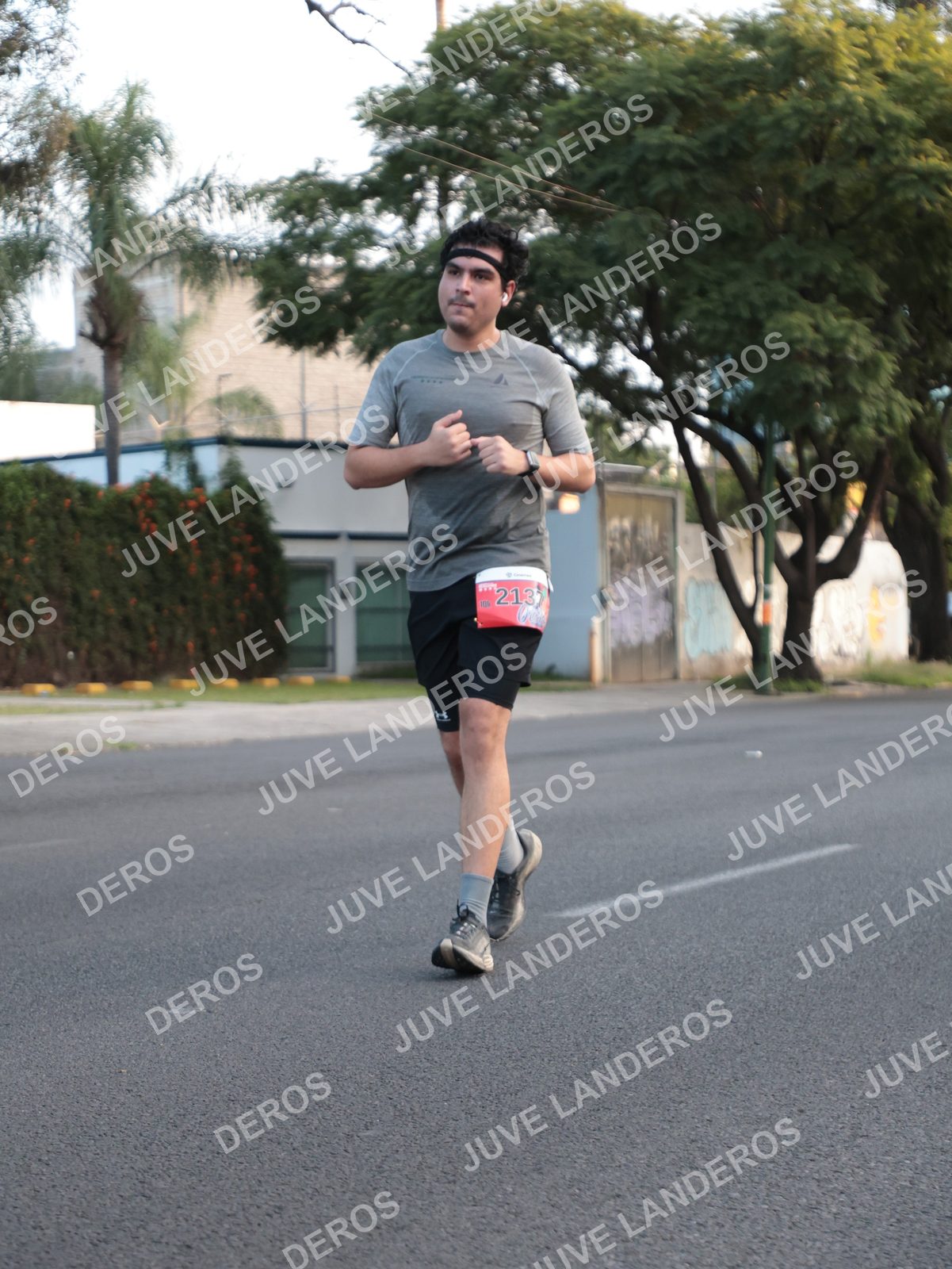 Foto del CIRCUITO DE LAS ESTACIONES OTOÑO GUADALAJARA en frente a Expo Guadalajara, Av. Mariano Otero 1499 a las 07:27 · dorsal 2137