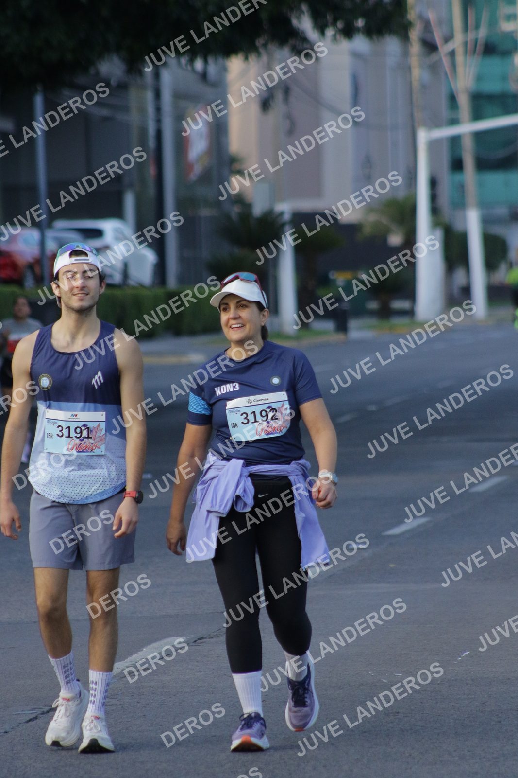 Foto del CIRCUITO DE LAS ESTACIONES OTOÑO GUADALAJARA en frente a Expo Guadalajara, Av. Mariano Otero 1499 a las 07:48 · dorsal 3192, 3191, 111