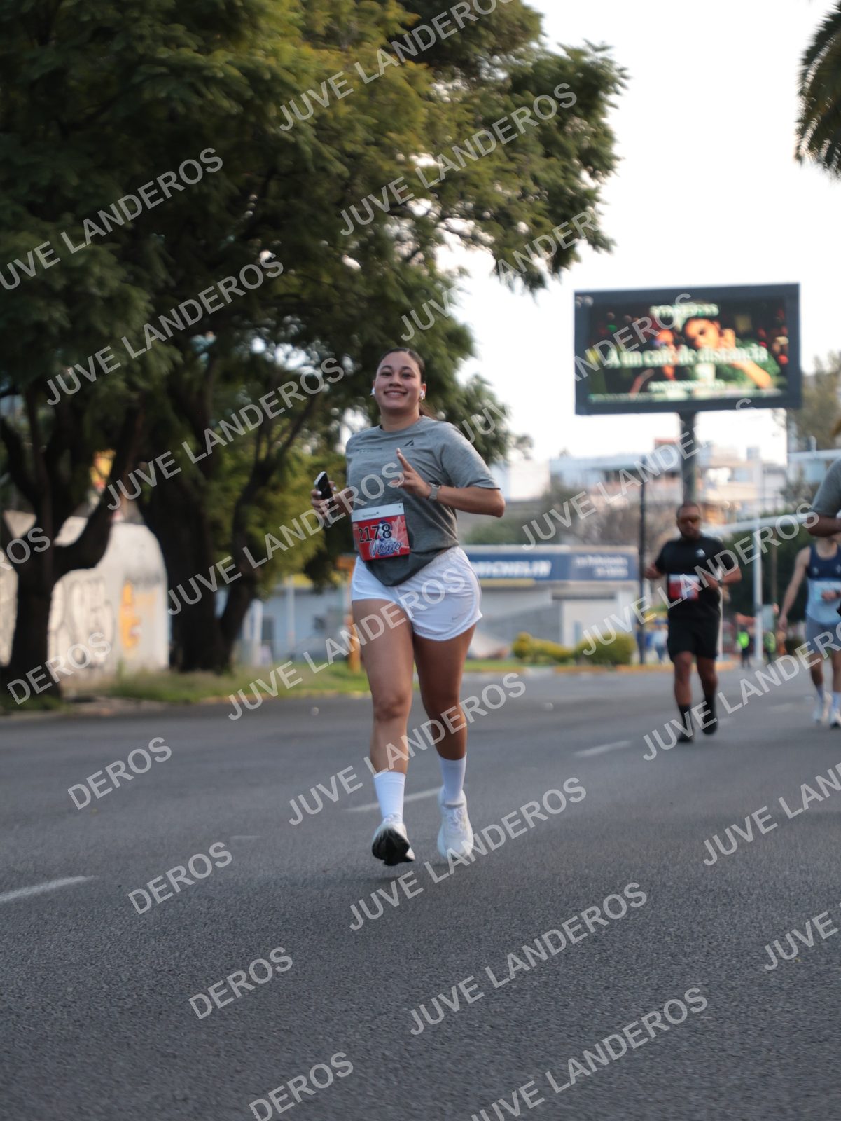 Foto del CIRCUITO DE LAS ESTACIONES OTOÑO GUADALAJARA en frente a Expo Guadalajara, Av. Mariano Otero 1499 a las 07:29 · dorsal 2178