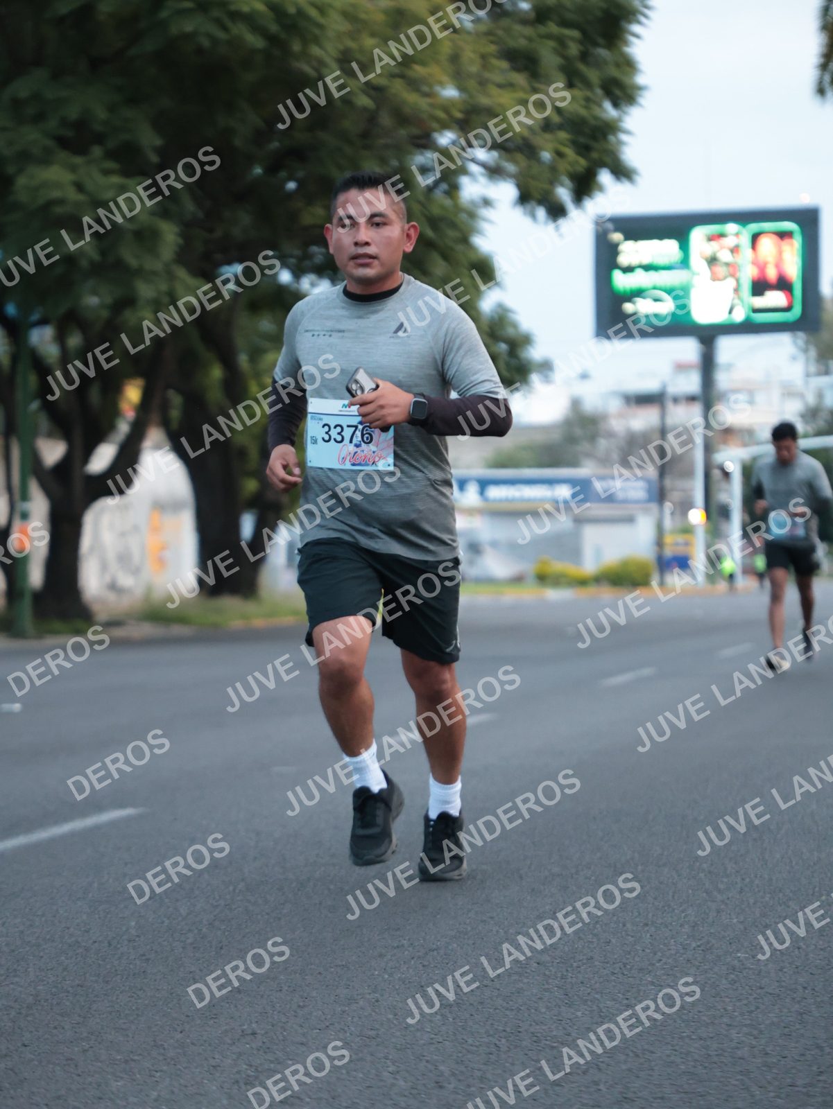 Foto del CIRCUITO DE LAS ESTACIONES OTOÑO GUADALAJARA en frente a Expo Guadalajara, Av. Mariano Otero 1499 a las 07:02 · dorsal 3376