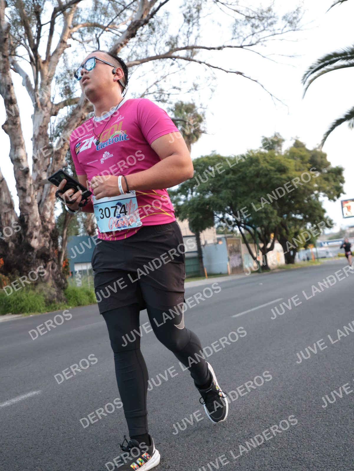 Foto del CIRCUITO DE LAS ESTACIONES OTOÑO GUADALAJARA en frente a Expo Guadalajara, Av. Mariano Otero 1499 a las 07:14 · dorsal 3074