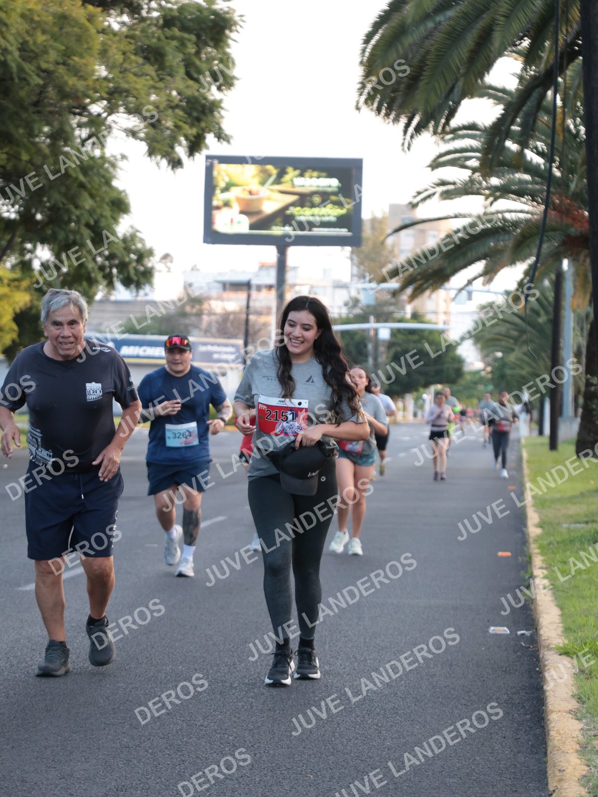 Foto del CIRCUITO DE LAS ESTACIONES OTOÑO GUADALAJARA en frente a Expo Guadalajara, Av. Mariano Otero 1499 a las 07:21 · dorsal 2151, 326