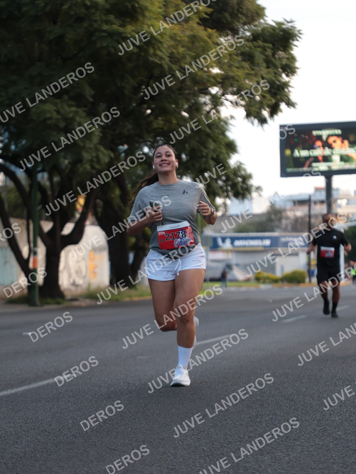 Foto del CIRCUITO DE LAS ESTACIONES OTOÑO GUADALAJARA en frente a Expo Guadalajara, Av. Mariano Otero 1499 a las 07:29 · dorsal 2178