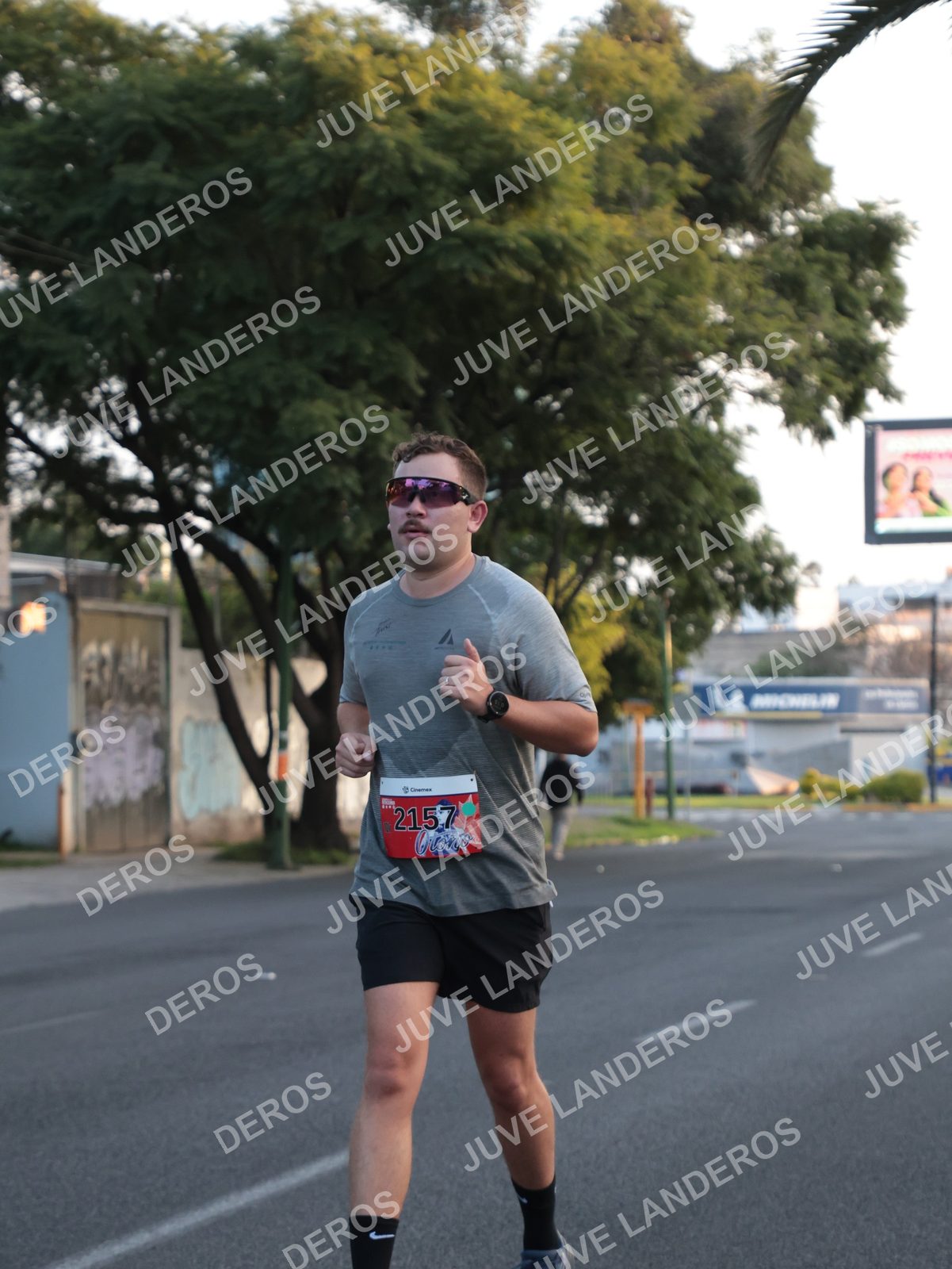 Foto del CIRCUITO DE LAS ESTACIONES OTOÑO GUADALAJARA en frente a Expo Guadalajara, Av. Mariano Otero 1499 a las 07:22 · dorsal 2157