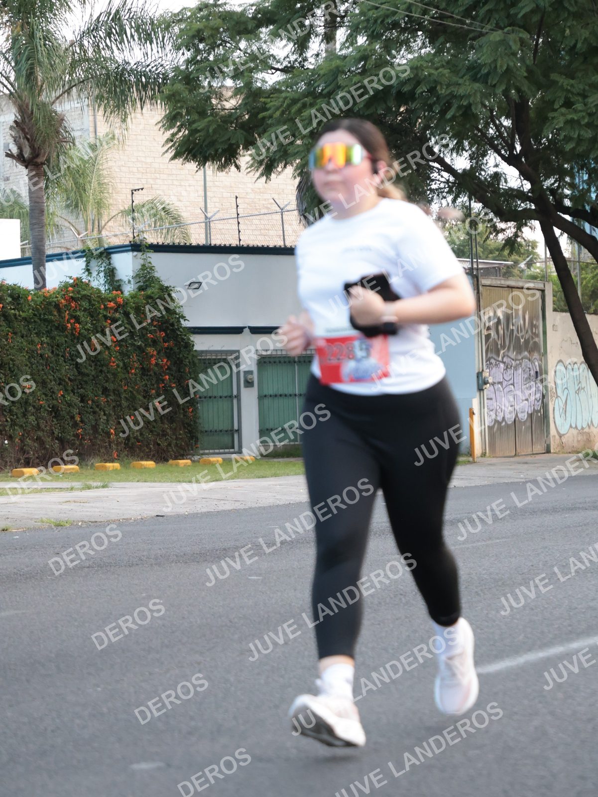 Foto del CIRCUITO DE LAS ESTACIONES OTOÑO GUADALAJARA en frente a Expo Guadalajara, Av. Mariano Otero 1499 a las 07:34 · dorsal 2285