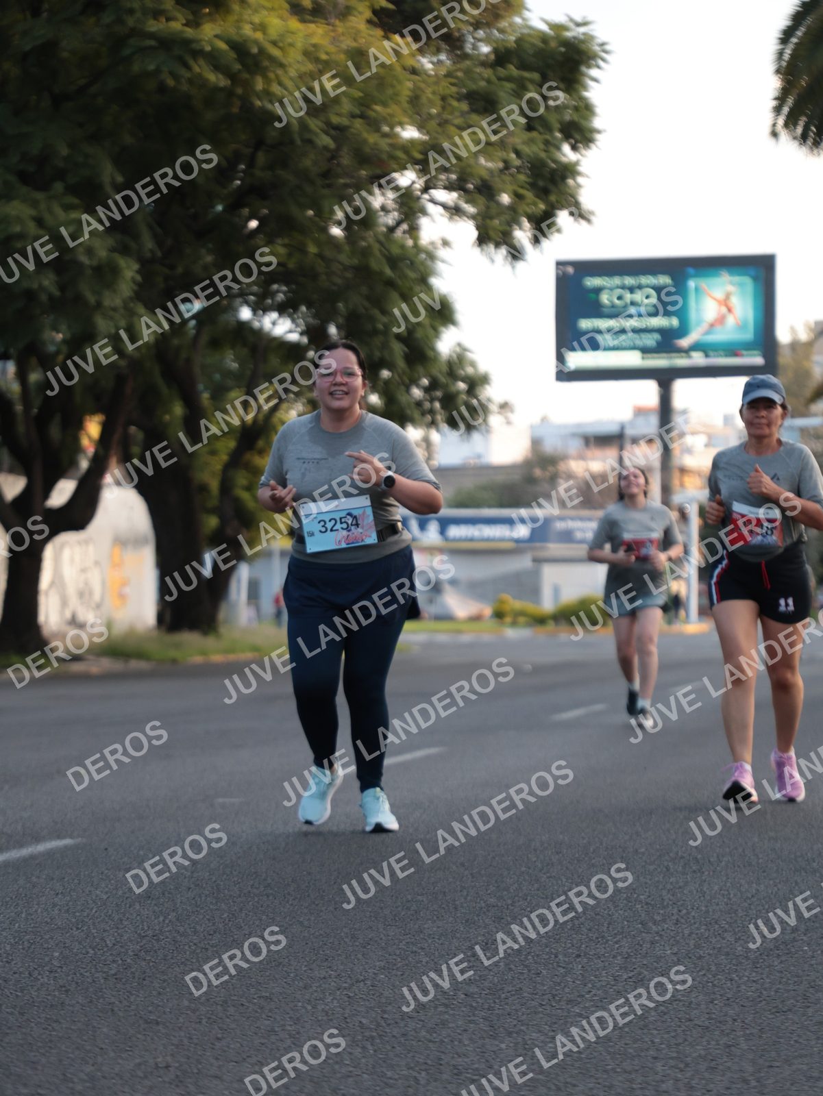 Foto del CIRCUITO DE LAS ESTACIONES OTOÑO GUADALAJARA en frente a Expo Guadalajara, Av. Mariano Otero 1499 a las 07:27 · dorsal 3254, 11