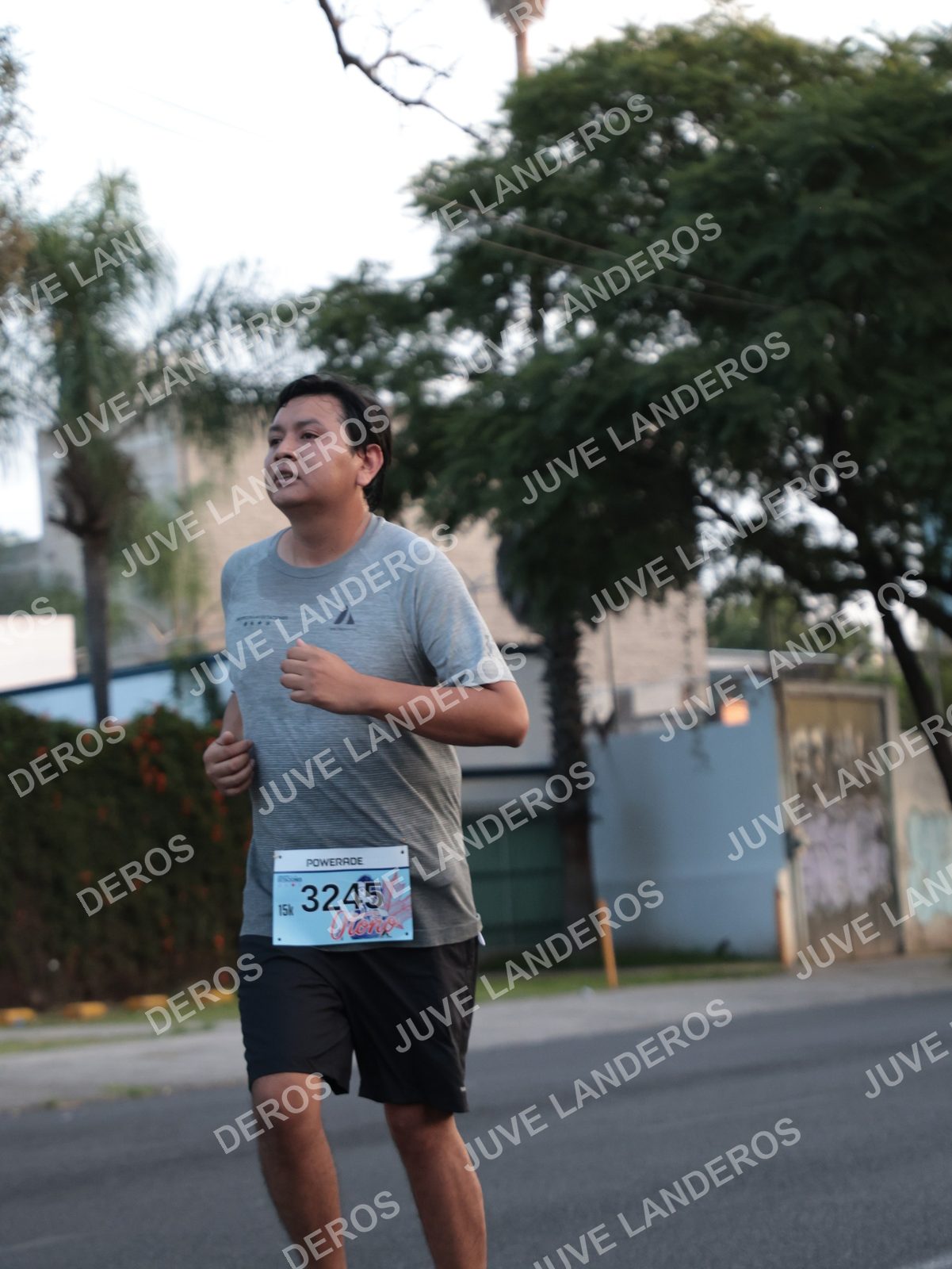 Foto del CIRCUITO DE LAS ESTACIONES OTOÑO GUADALAJARA en frente a Expo Guadalajara, Av. Mariano Otero 1499 a las 07:21 · dorsal 3245
