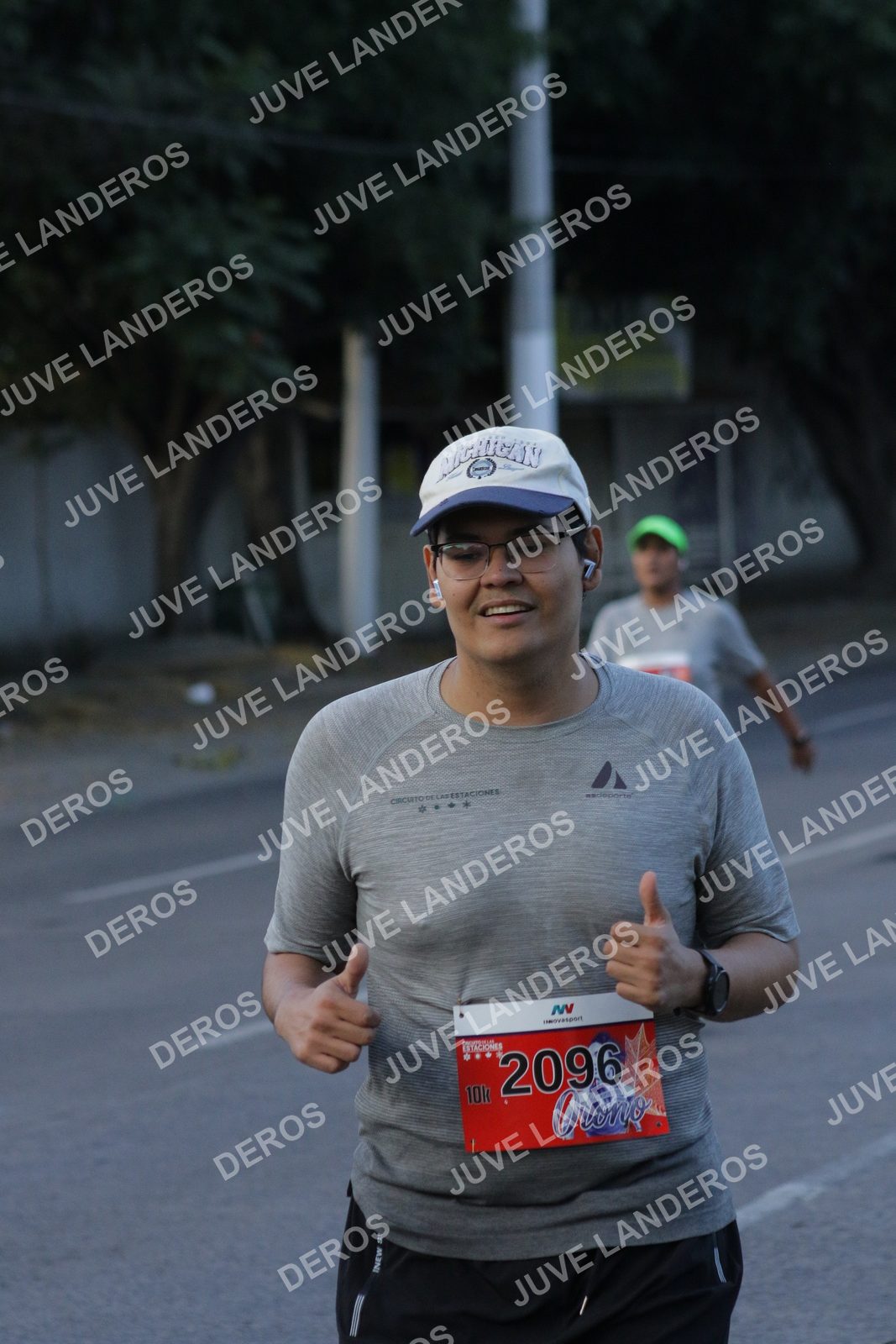 Foto del CIRCUITO DE LAS ESTACIONES OTOÑO GUADALAJARA en frente a Expo Guadalajara, Av. Mariano Otero 1499 a las 07:47 · dorsal 2096