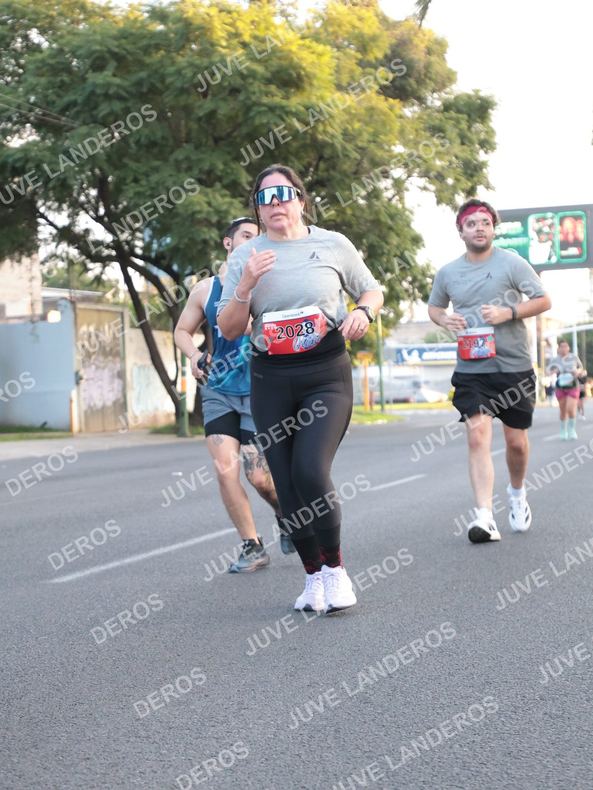 Foto del CIRCUITO DE LAS ESTACIONES OTOÑO GUADALAJARA en frente a Expo Guadalajara, Av. Mariano Otero 1499 a las 07:23 · dorsal 2028, 2197