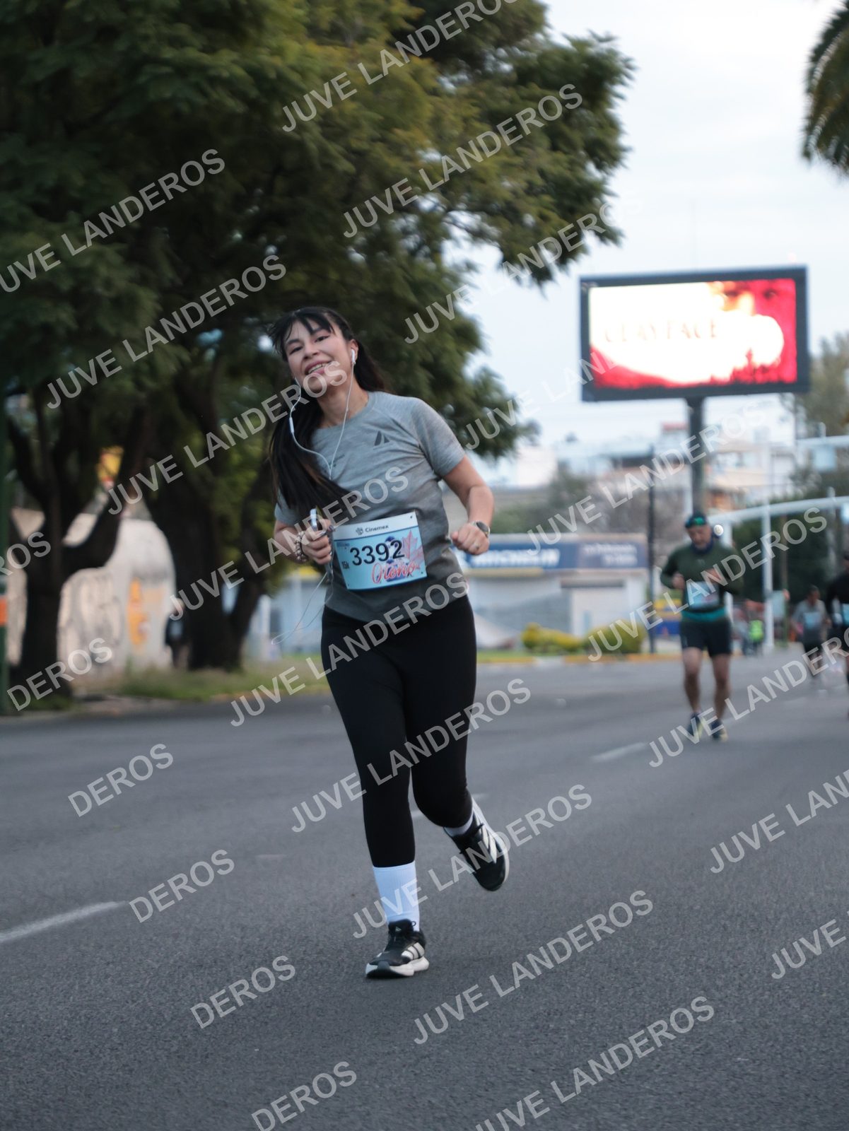 Foto del CIRCUITO DE LAS ESTACIONES OTOÑO GUADALAJARA en frente a Expo Guadalajara, Av. Mariano Otero 1499 a las 07:09 · dorsal 3392