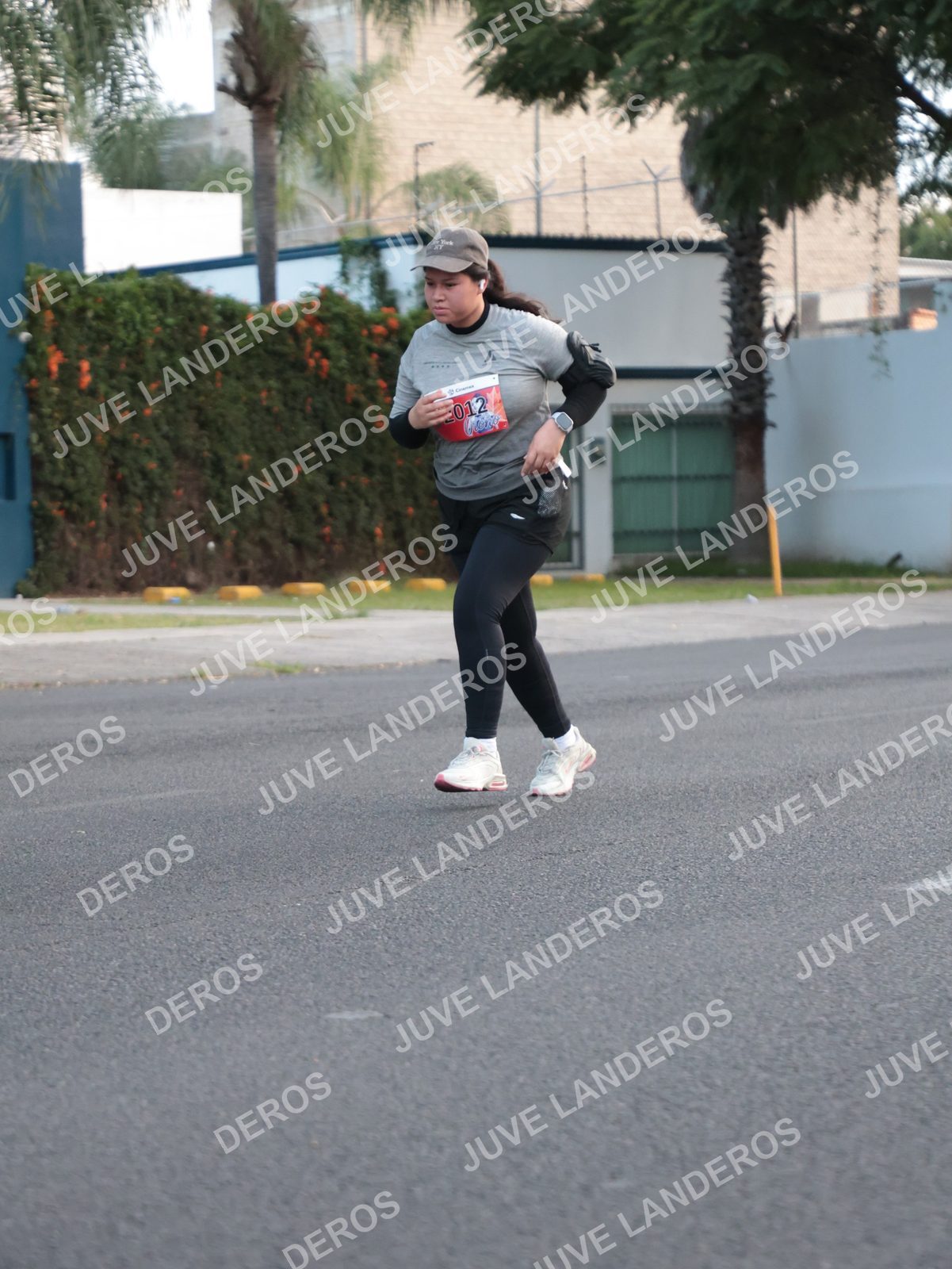 Foto del CIRCUITO DE LAS ESTACIONES OTOÑO GUADALAJARA en frente a Expo Guadalajara, Av. Mariano Otero 1499 a las 07:35 · dorsal 2012